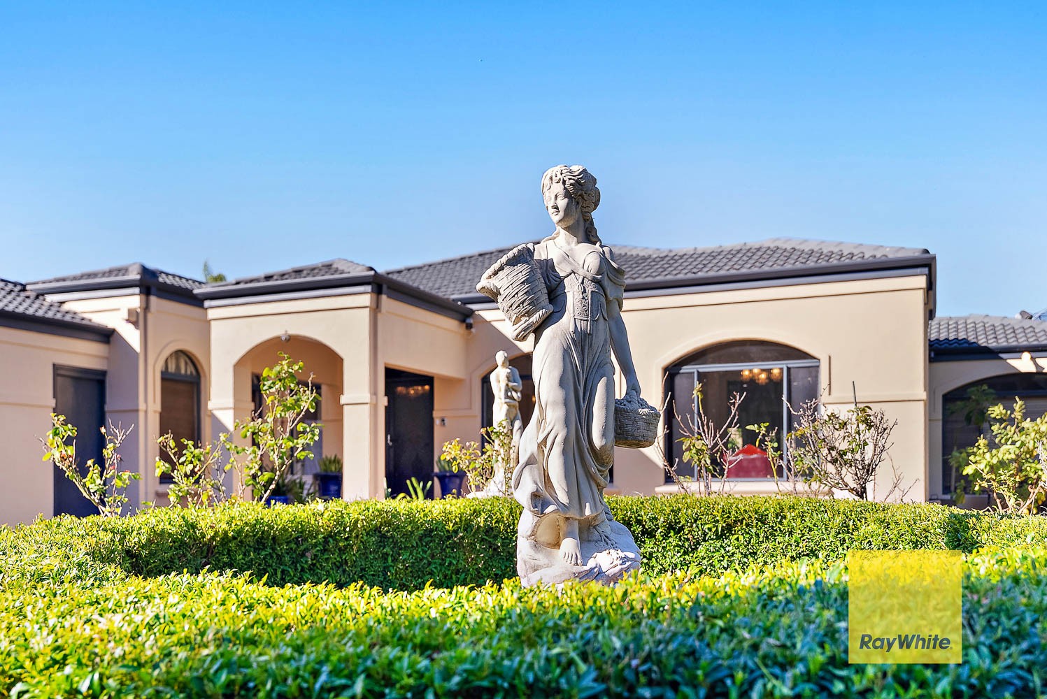 28 Alexandria Boulevard, Canning Vale, WA 6155