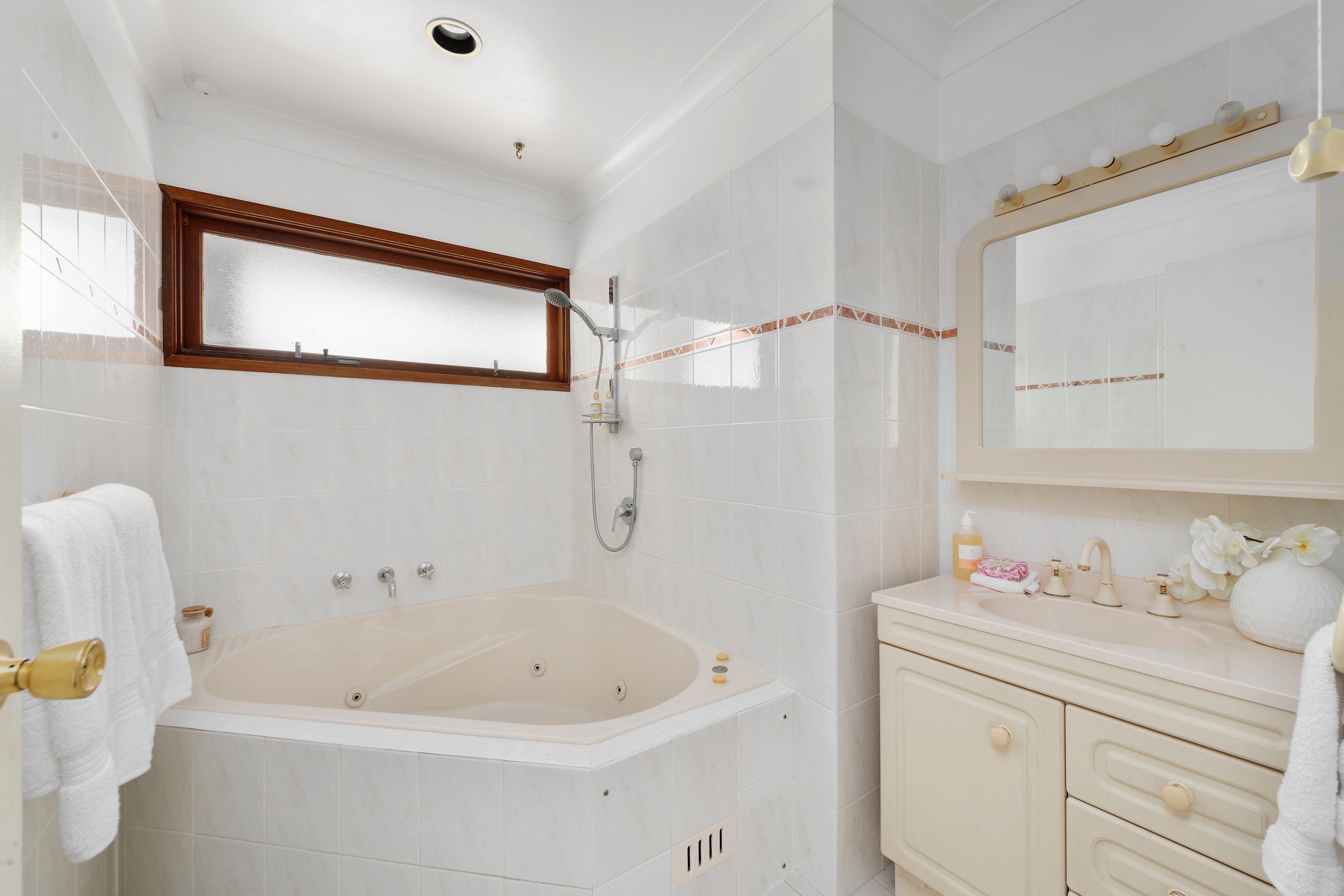 11 Simon Place — photo 6 of 10