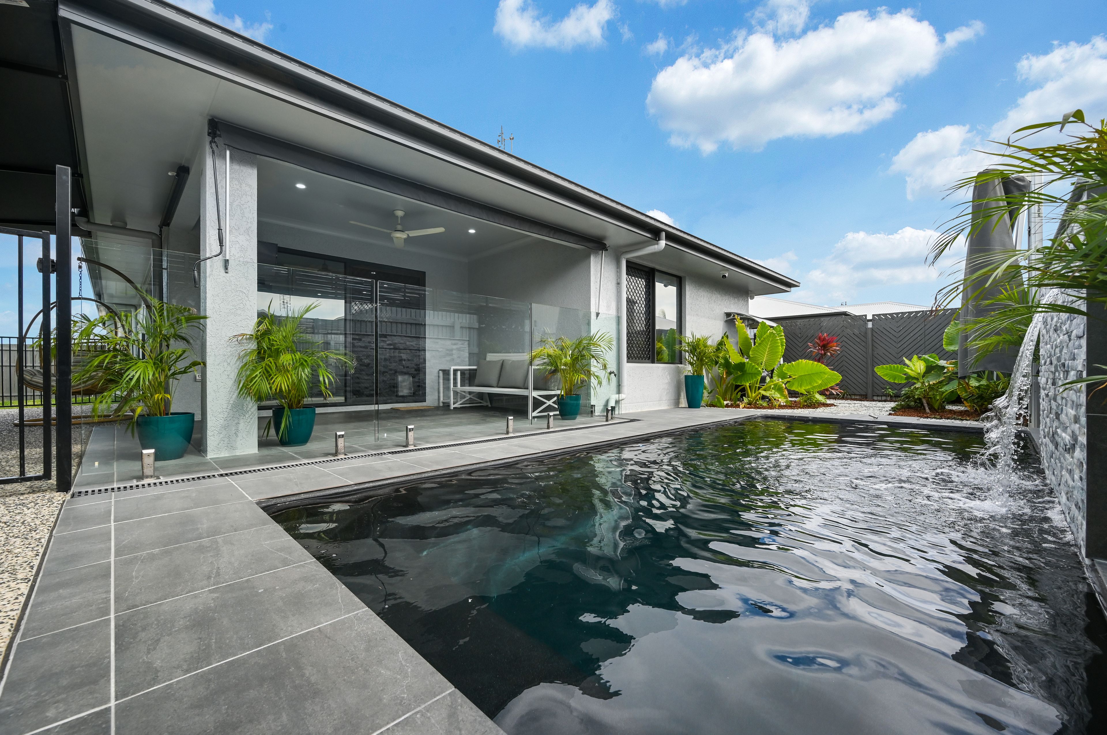 84 Conway Street, Mount Low QLD 4818