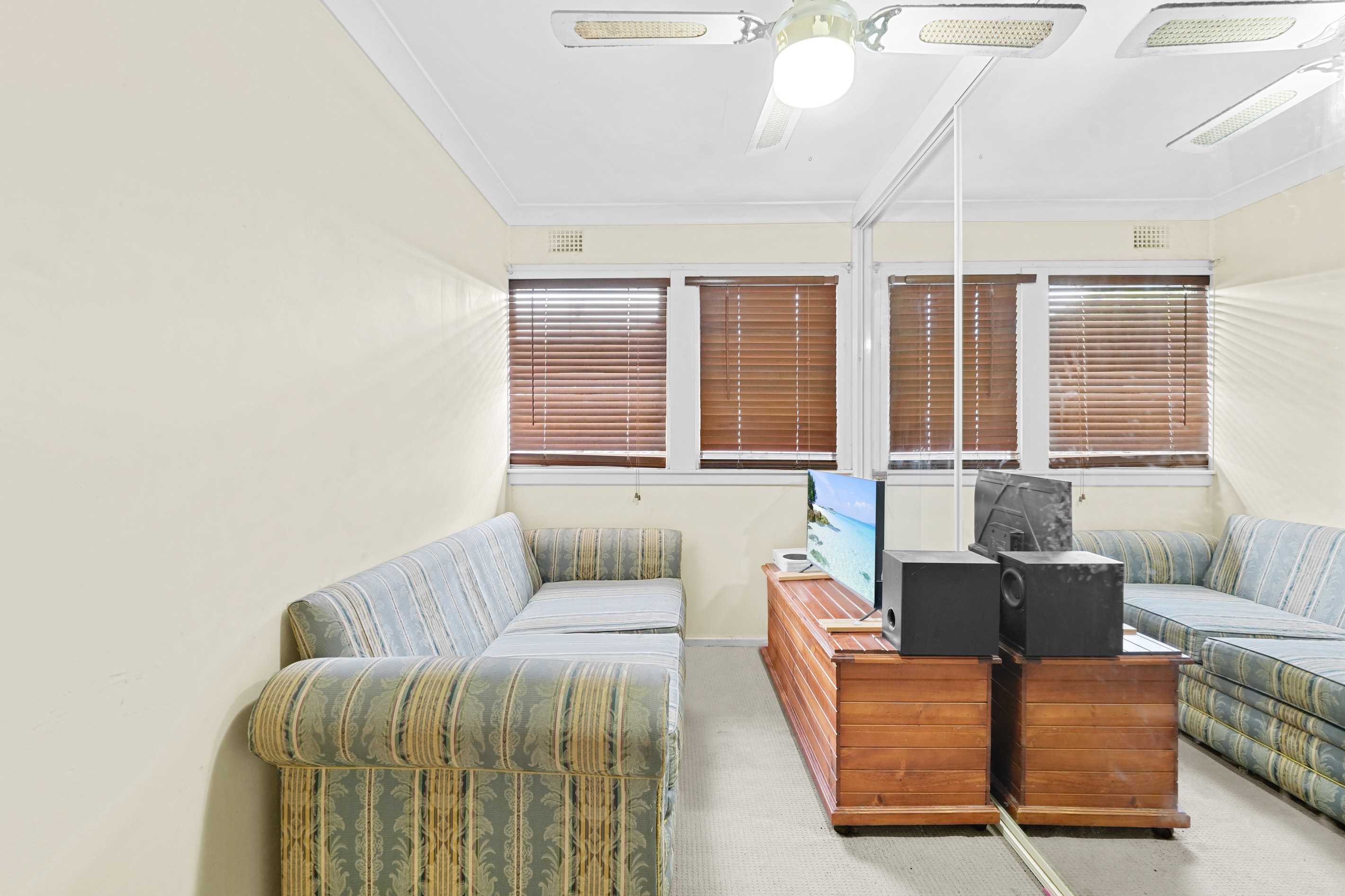 22 Taranaki Avenue, Lethbridge Park, NSW 2770