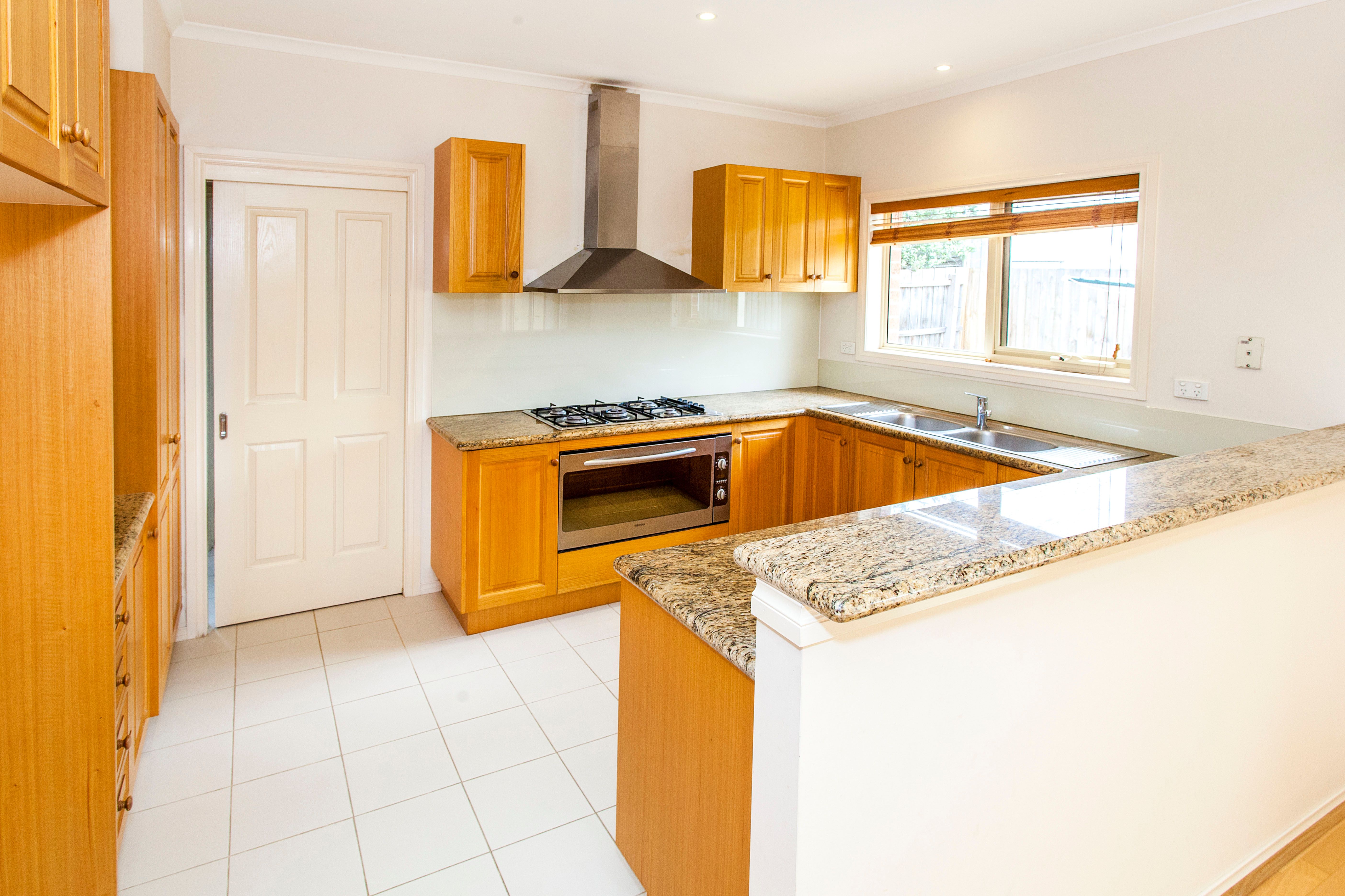2/15 Robinson Street, Clayton, VIC 3168