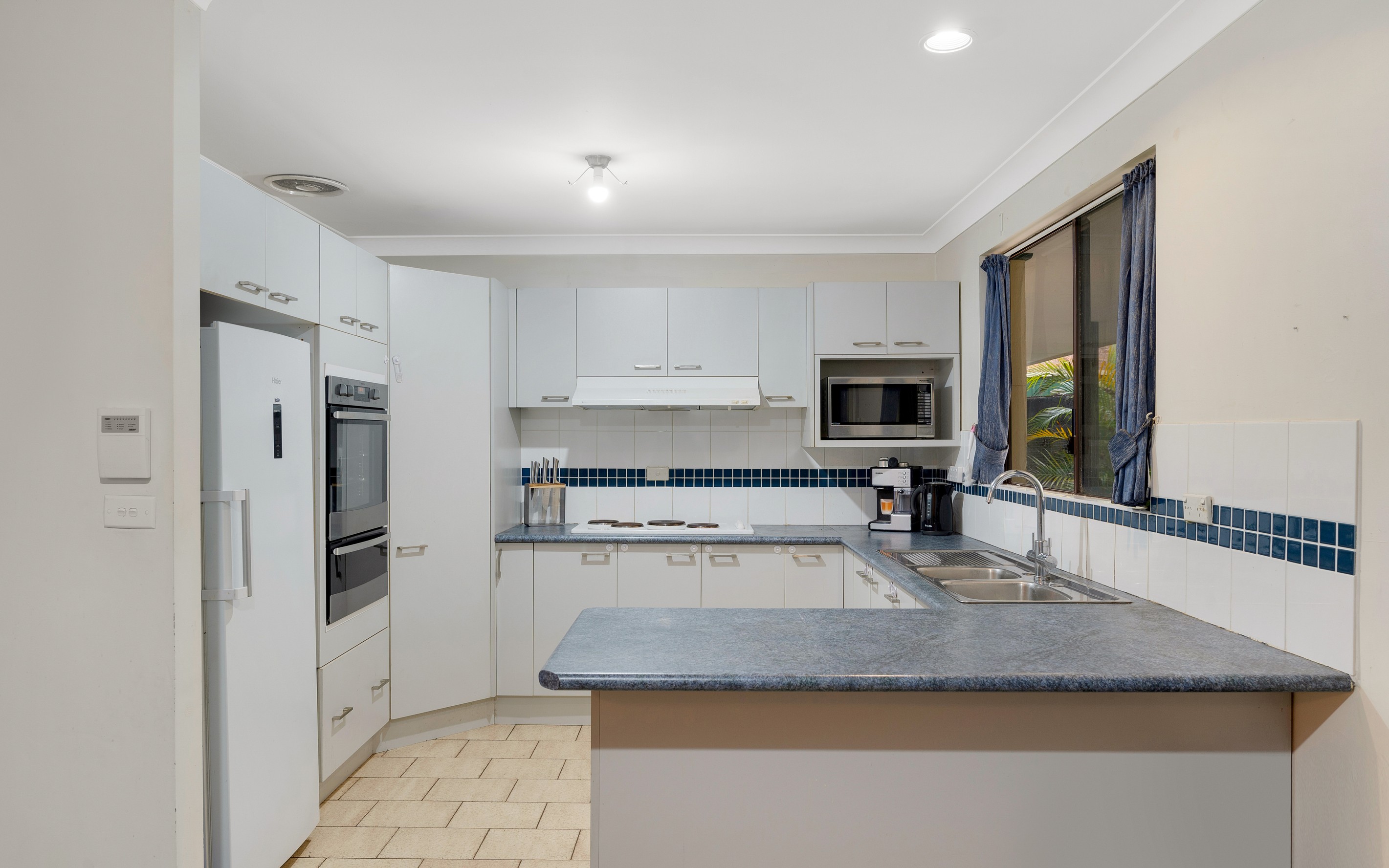 17 Peggotty Avenue, Ambarvale, NSW 2560