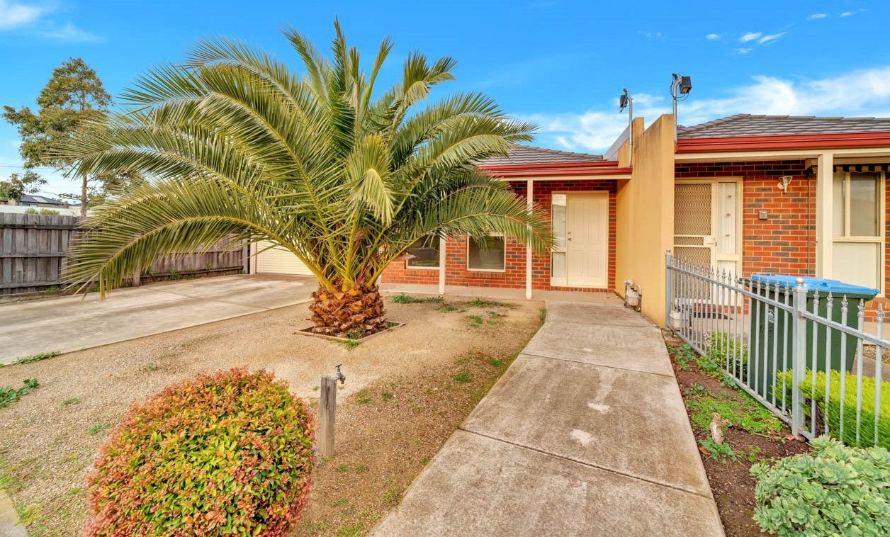 2/18 Hogan Grove, Werribee, VIC 3030