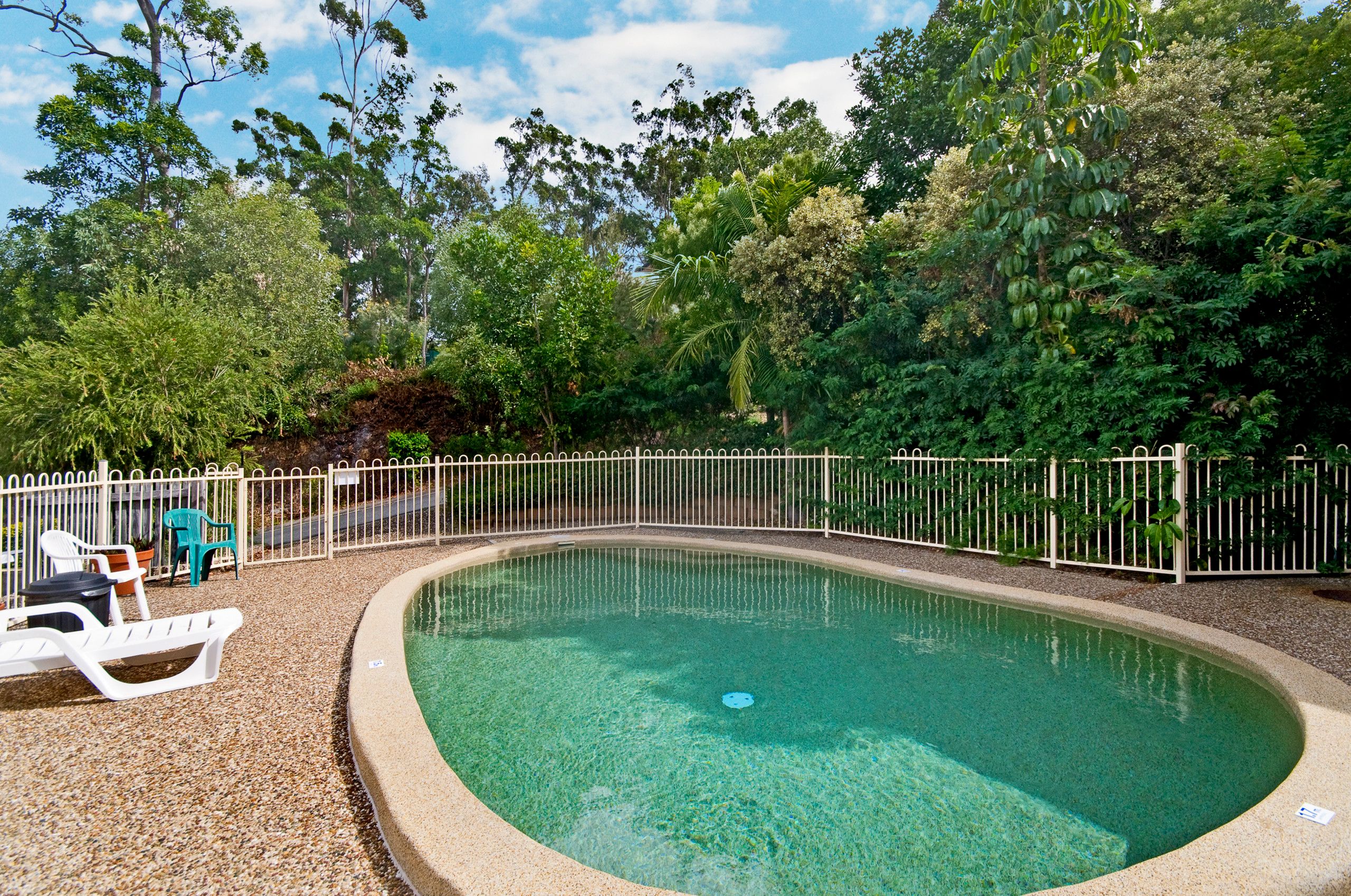 2 Simpsons Road, Currumbin Waters QLD 4223