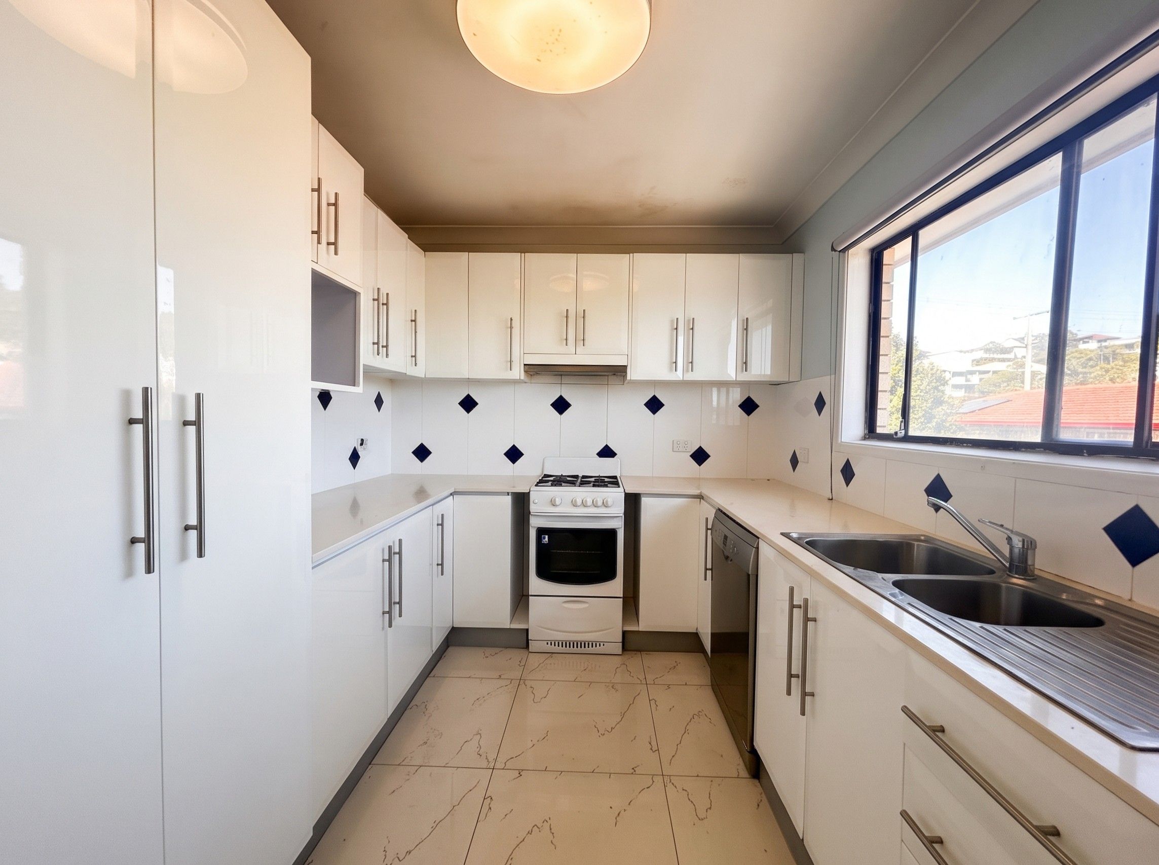 6/7 Holland Street, Greenslopes, QLD 4120