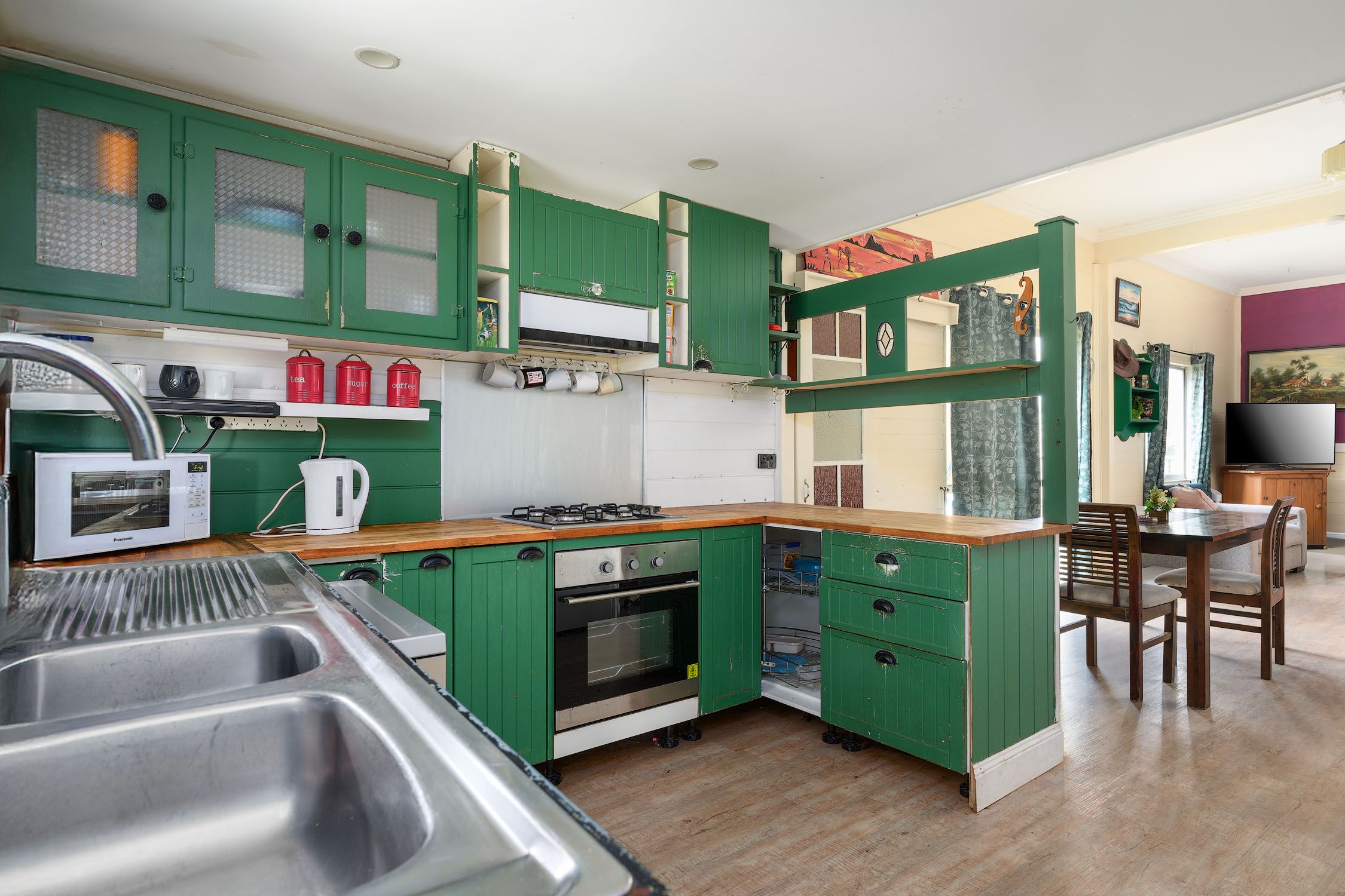 9 Hilton Road — photo 8 of 13
