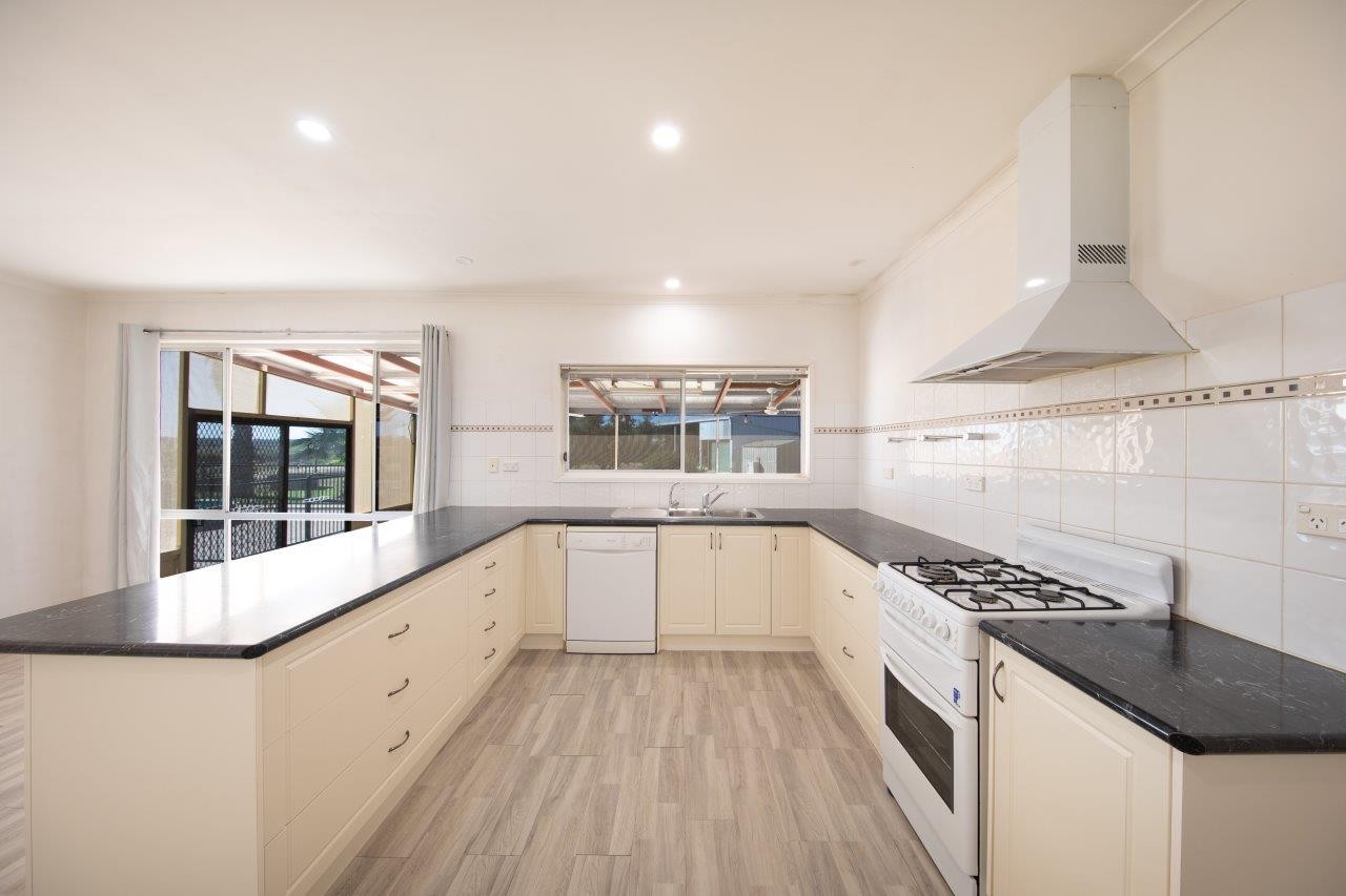 6676 Moulamein Road, Moulamein, NSW 2733