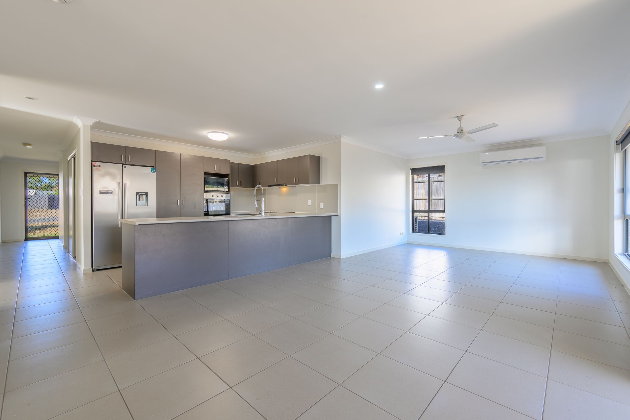 12 Iris Road — photo 4 of 26