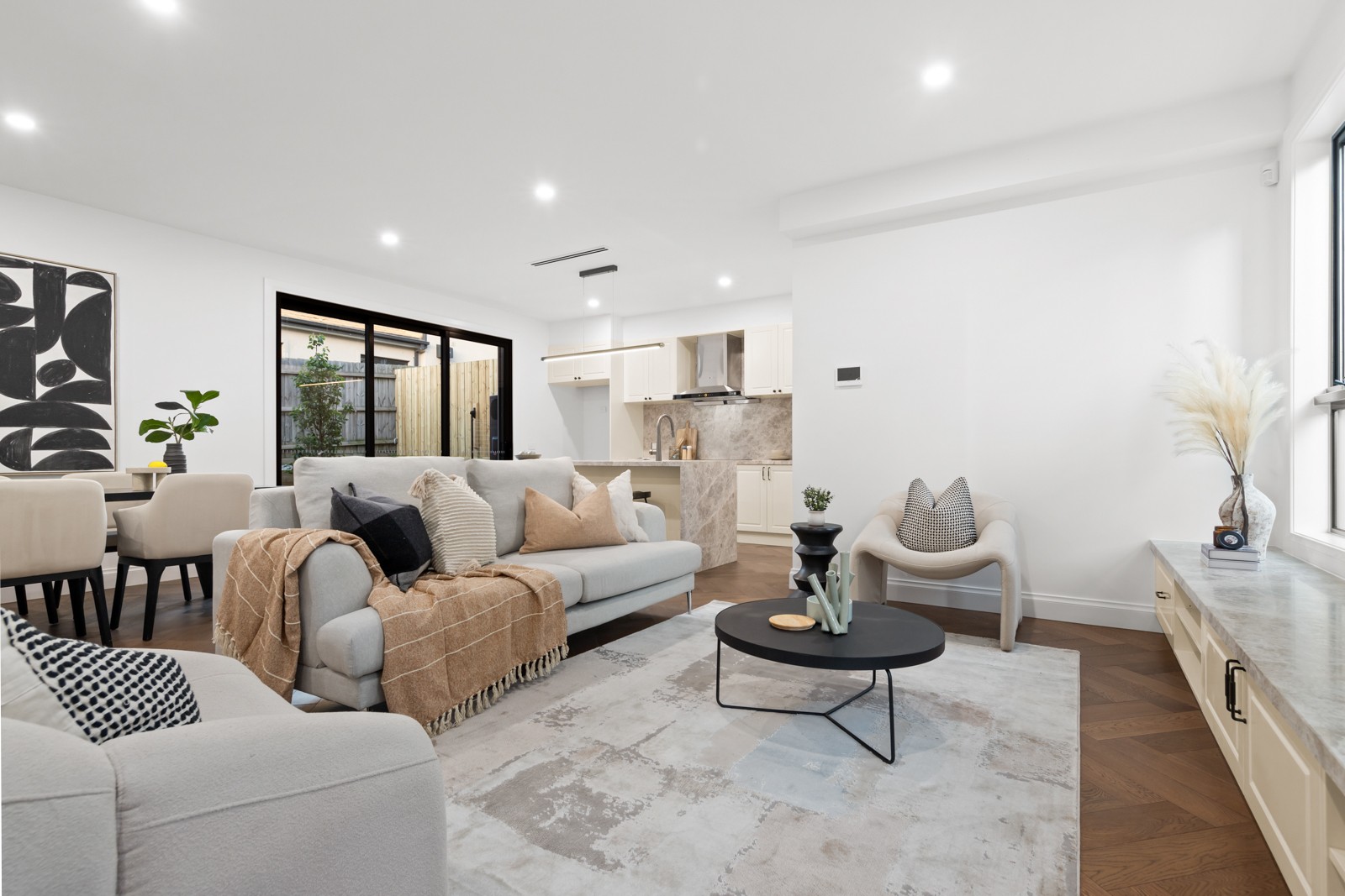 2/32 Cumming Street, Burwood, VIC 3125