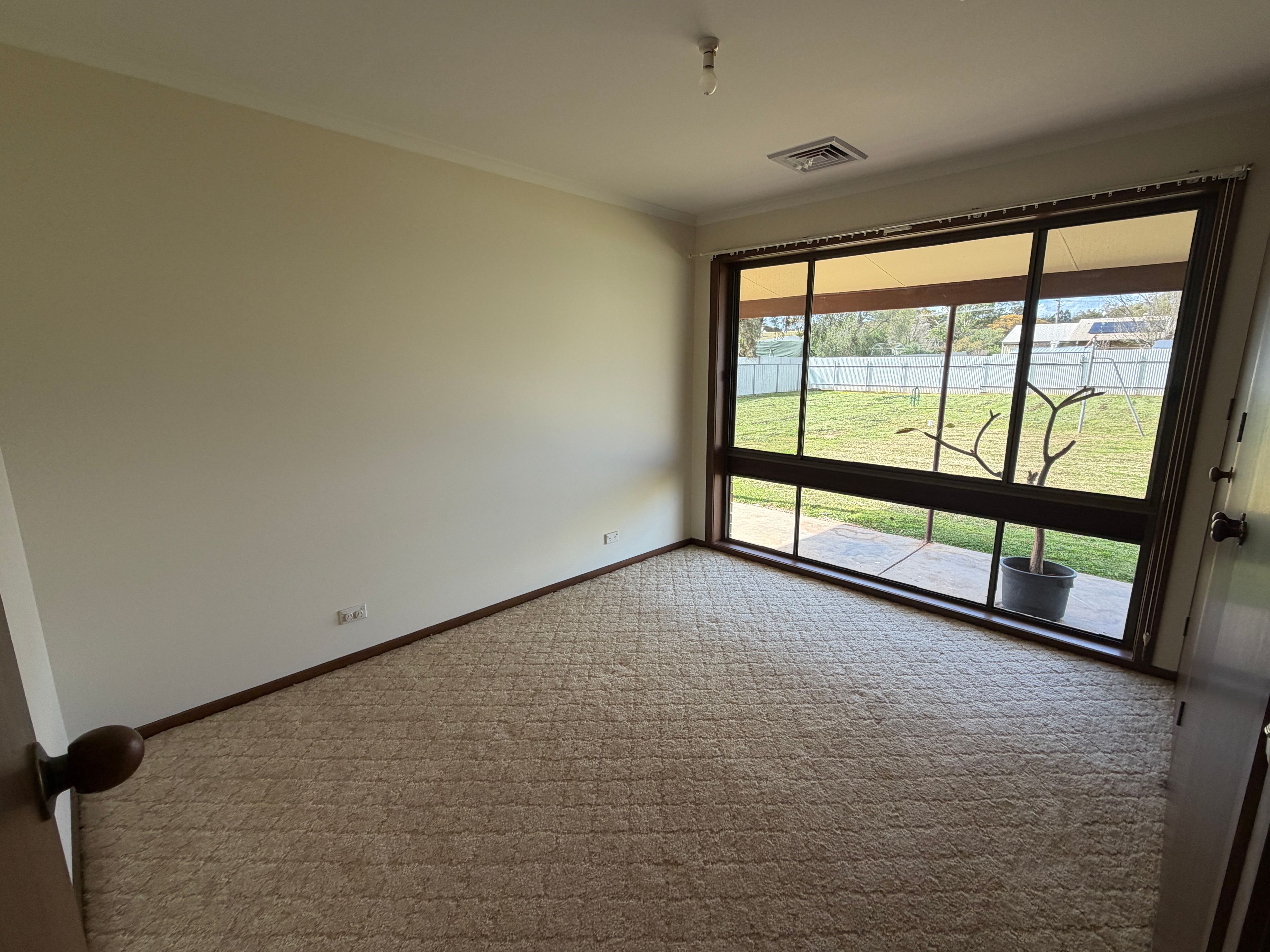 58 Mathoura Street — photo 8 of 19