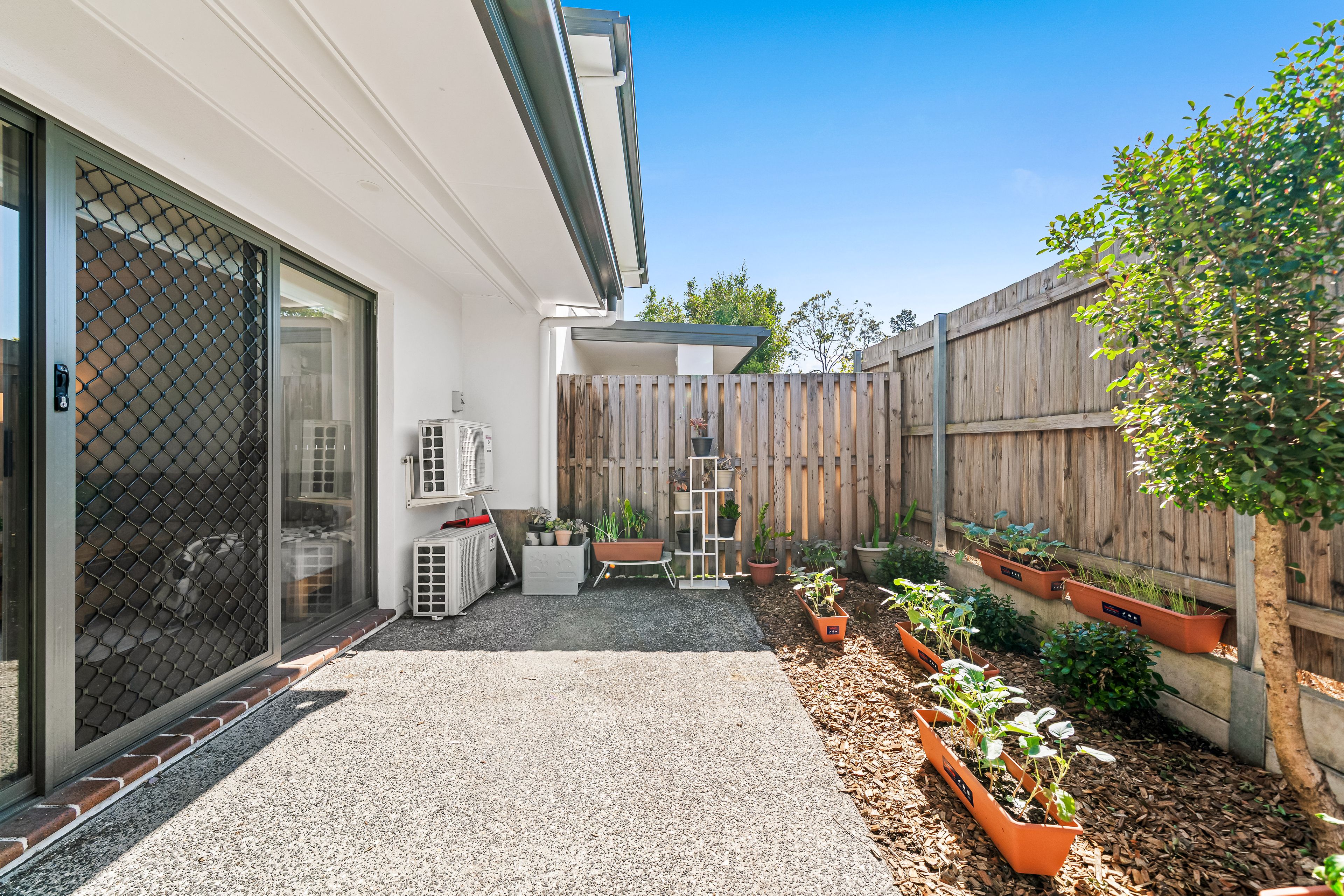6/380 Benhiam Street — photo 18 of 28