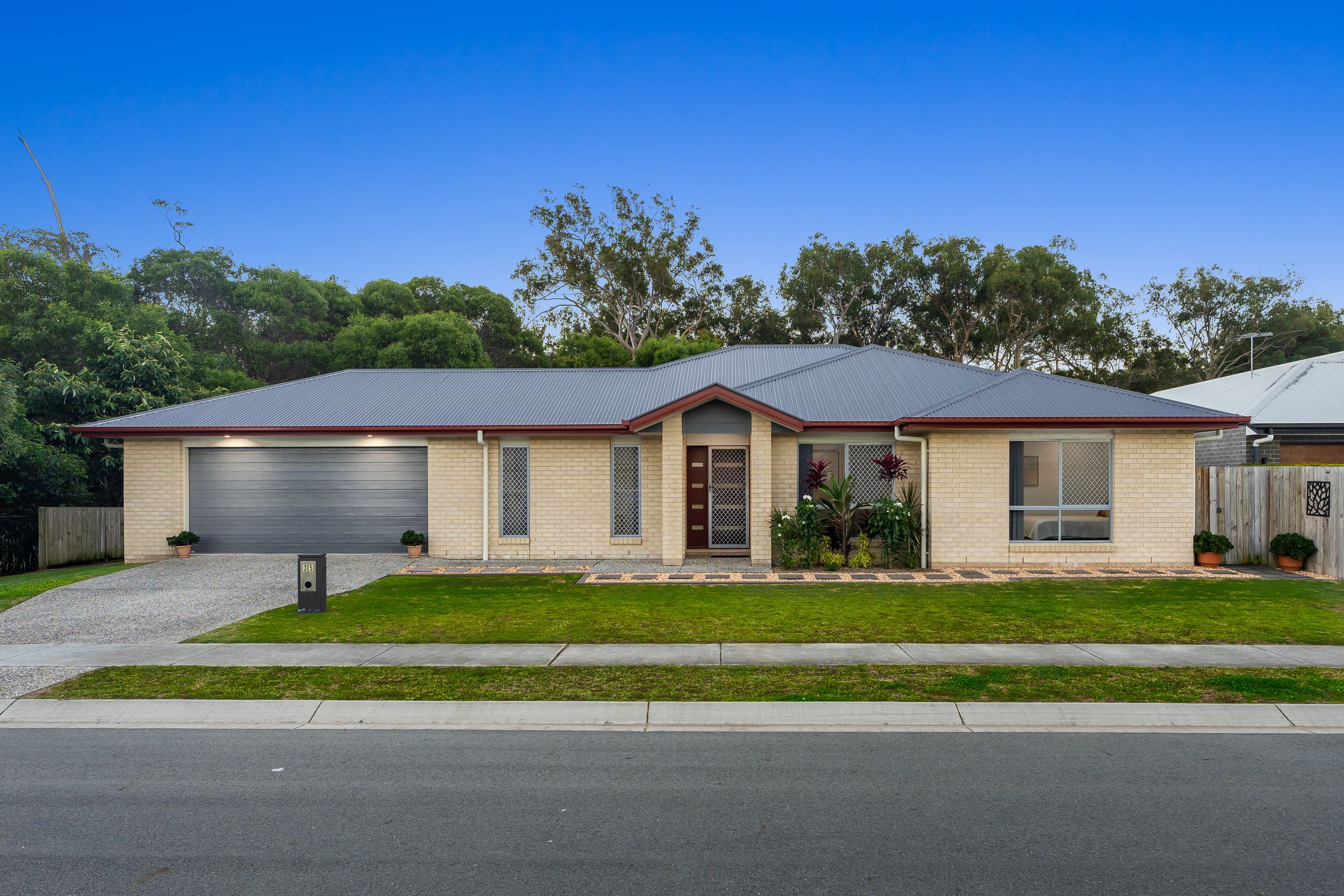 35 Tarong Avenue, North Lakes, QLD 4509