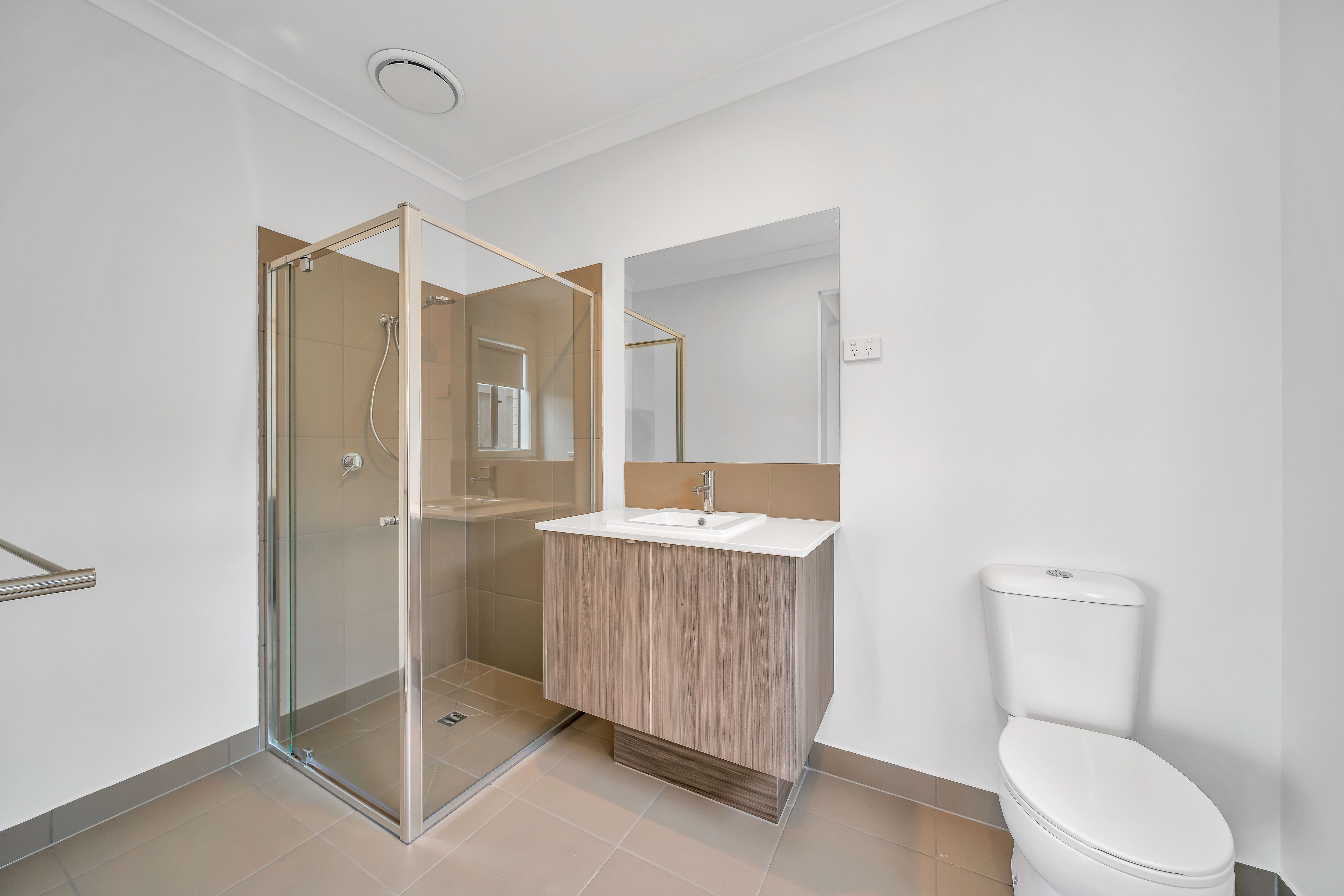 42 Grande Belmond Avenue — photo 13 of 15