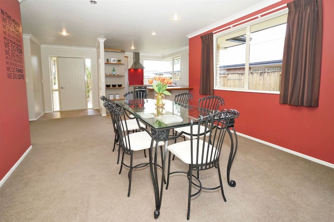 62 Barrington Drive, Huntington, Hamilton City