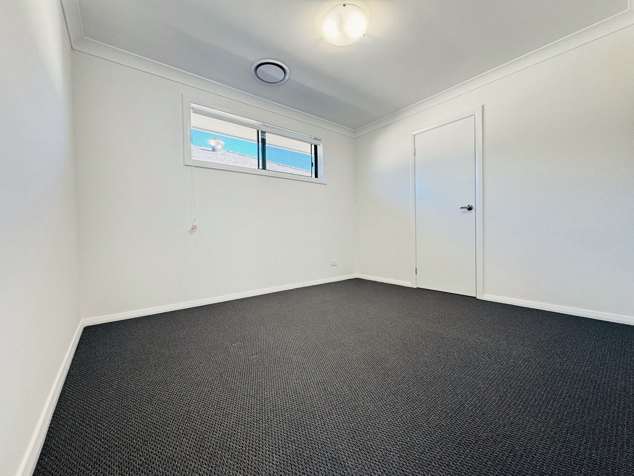 24 Eora Street — photo 11 of 13