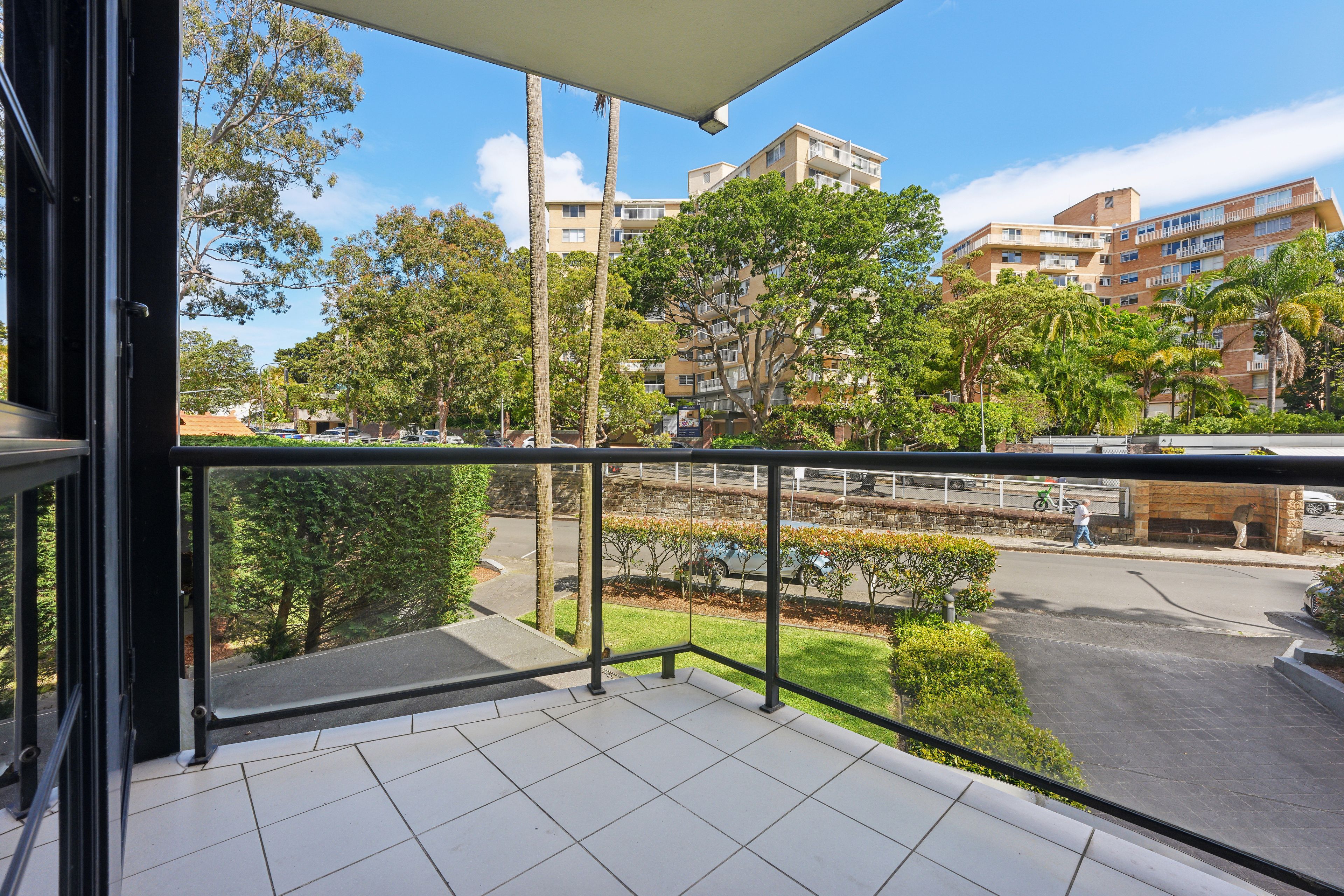 2/107 Darling Point Road — photo 8 of 11