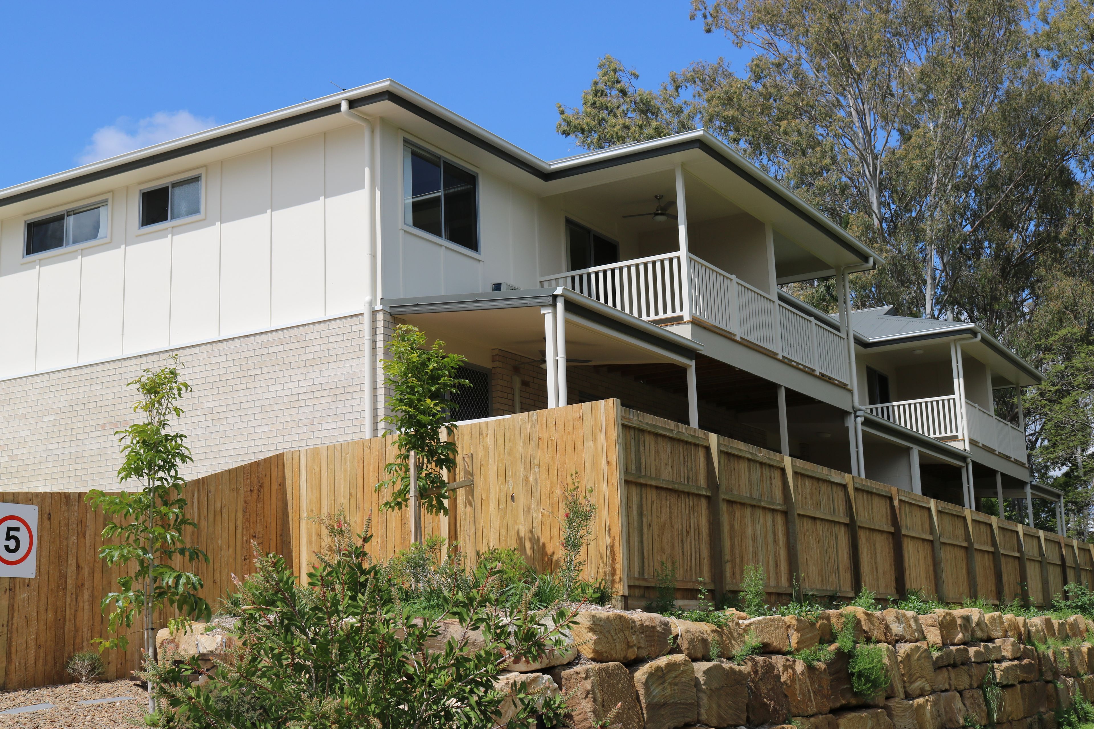 Unit 21/47 Gladstone Road, Sadliers Crossing, QLD 4305