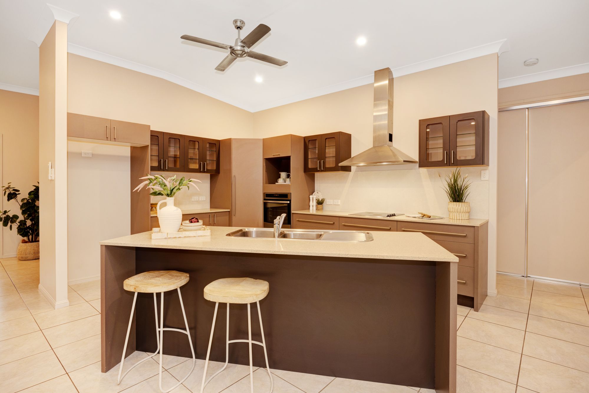 9 Sarina Court — photo 4 of 28