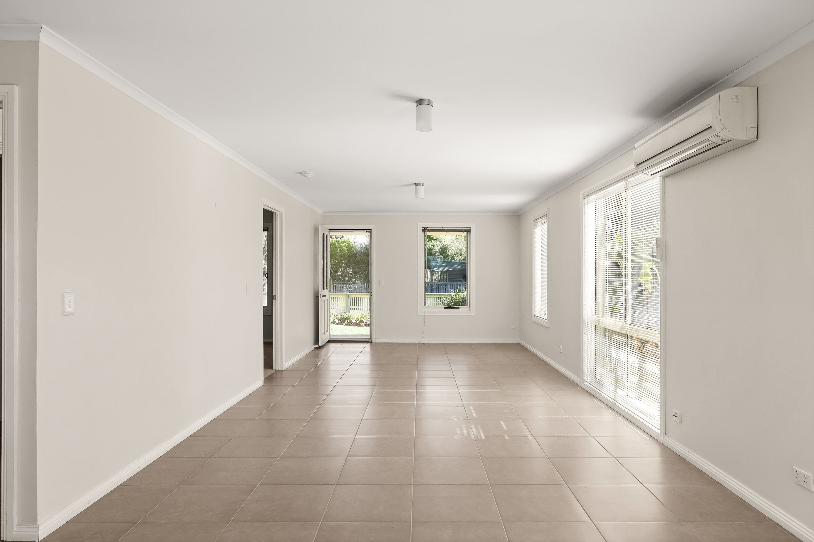 33 Lansell Road — photo 4 of 14
