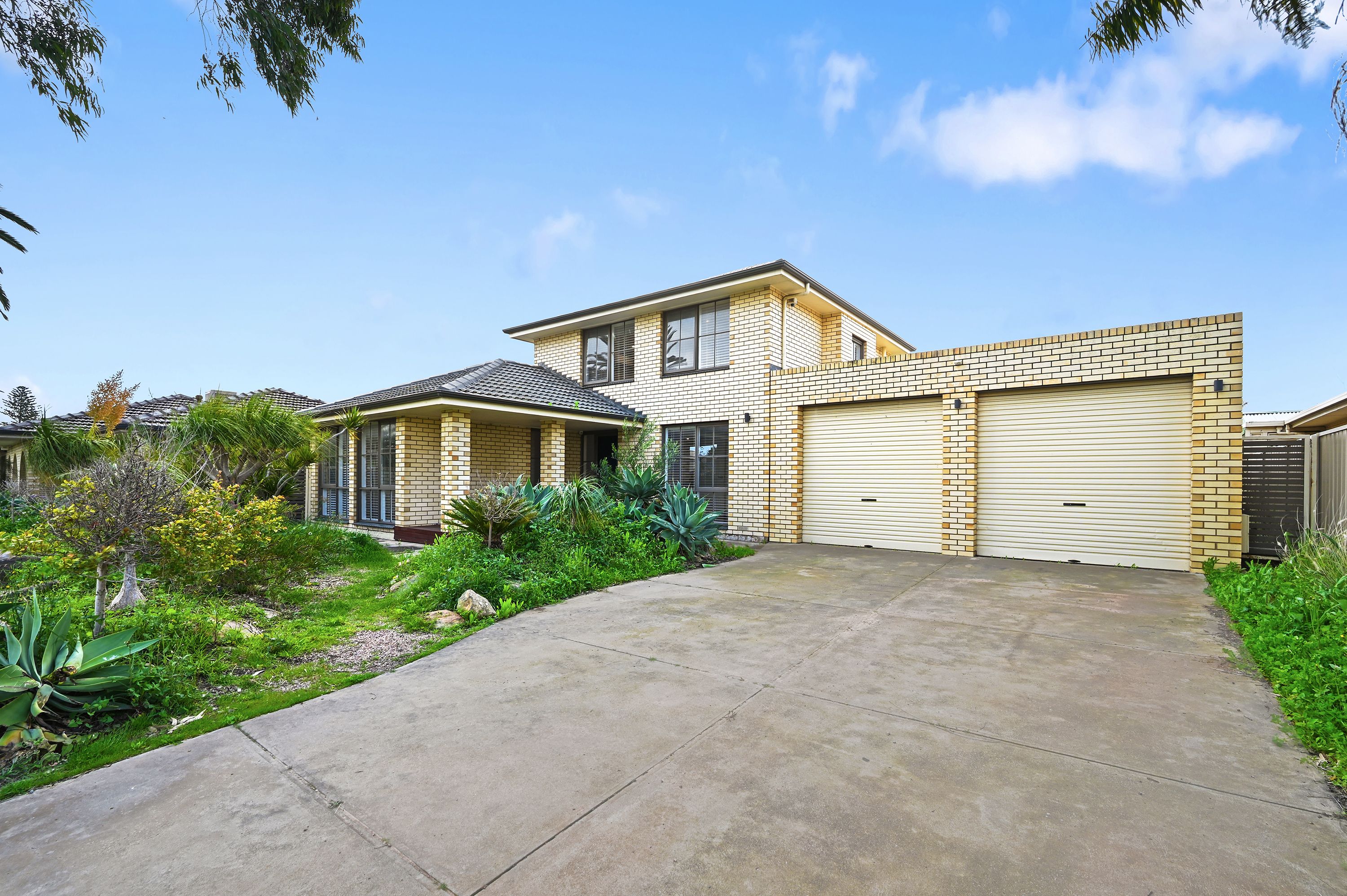 33 Seaspray Avenue — photo from Ray White Semaphore