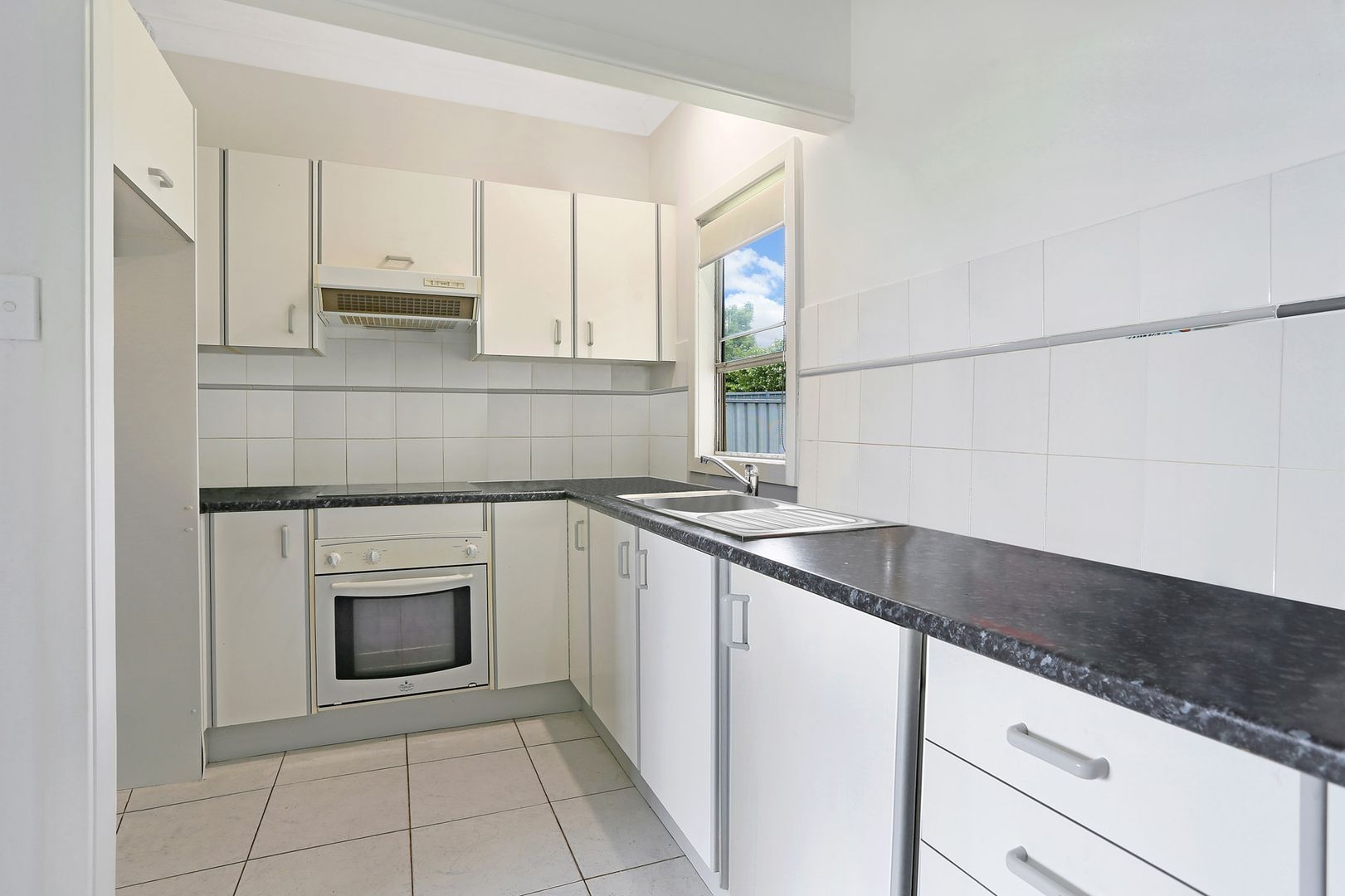 5 Marcia Street, Toongabbie, NSW 2146