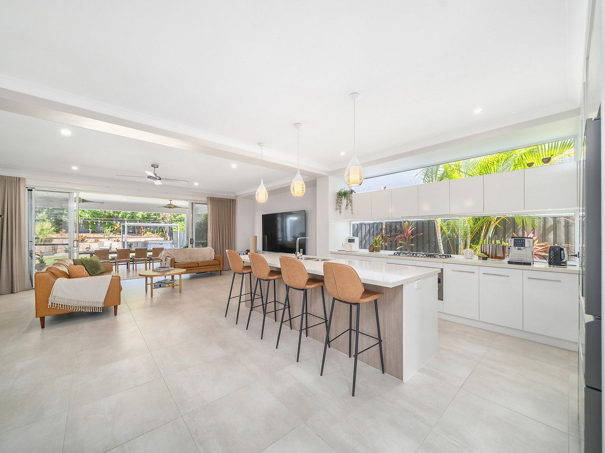 12A Palmtree Avenue, Scarborough, QLD 4020