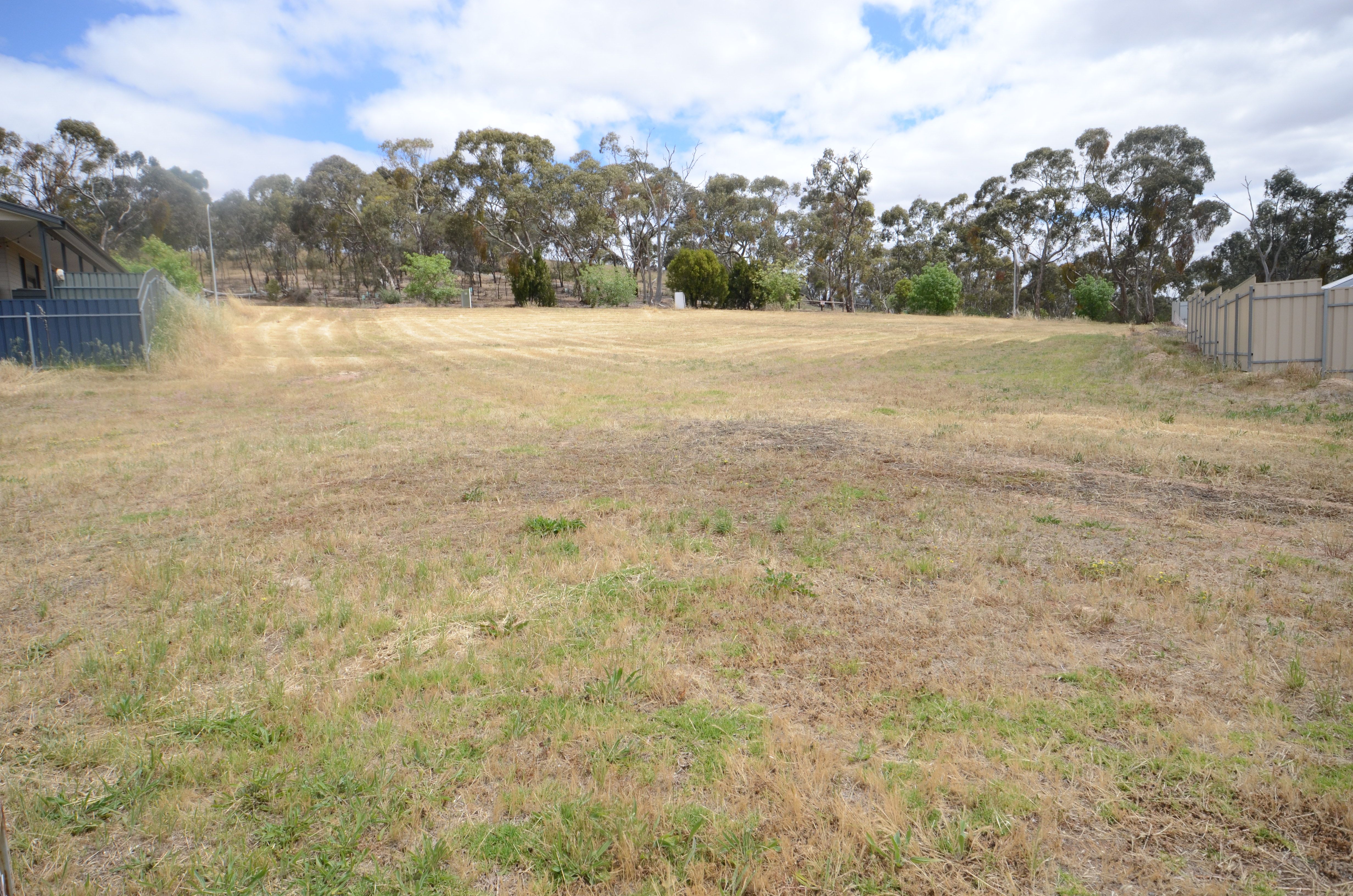 2 Beal Close, Clare, SA 5453