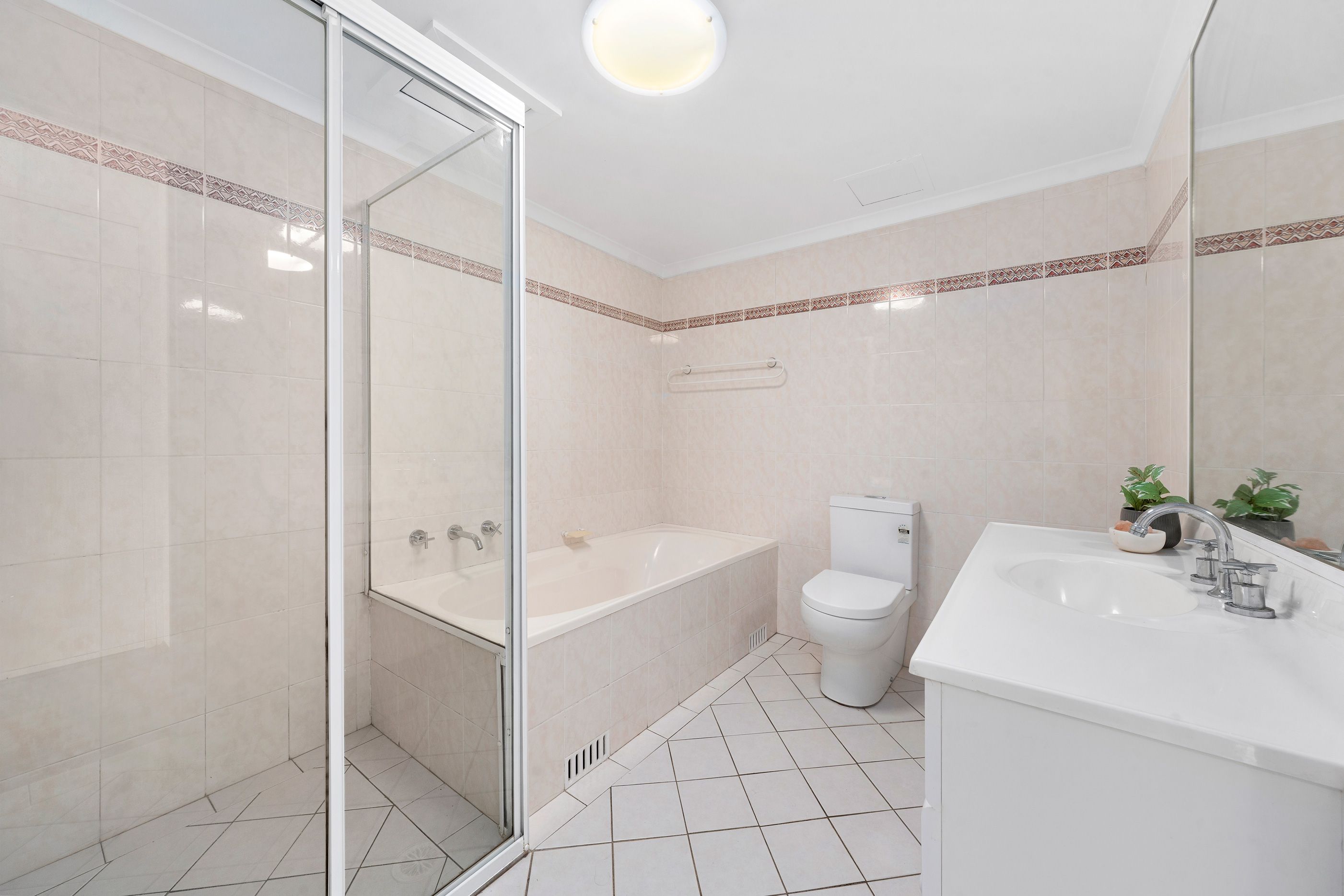 92/19-23 Herbert Street — photo 8 of 16
