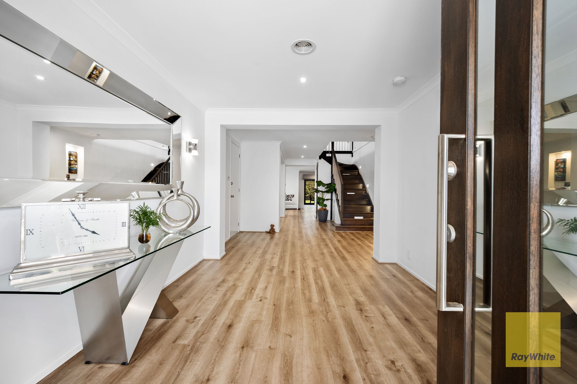 51 Cloverdale Road — photo 3 of 30
