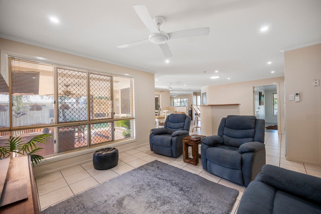 21 Crossman Place, Kirwan, QLD 4817