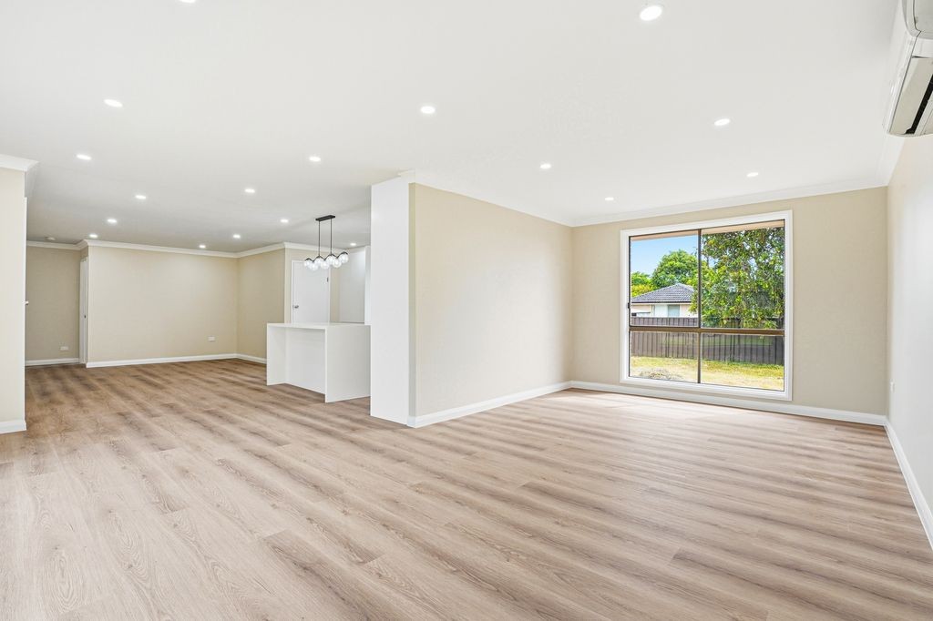 9 Grevillea Drive, St Clair, NSW 2759