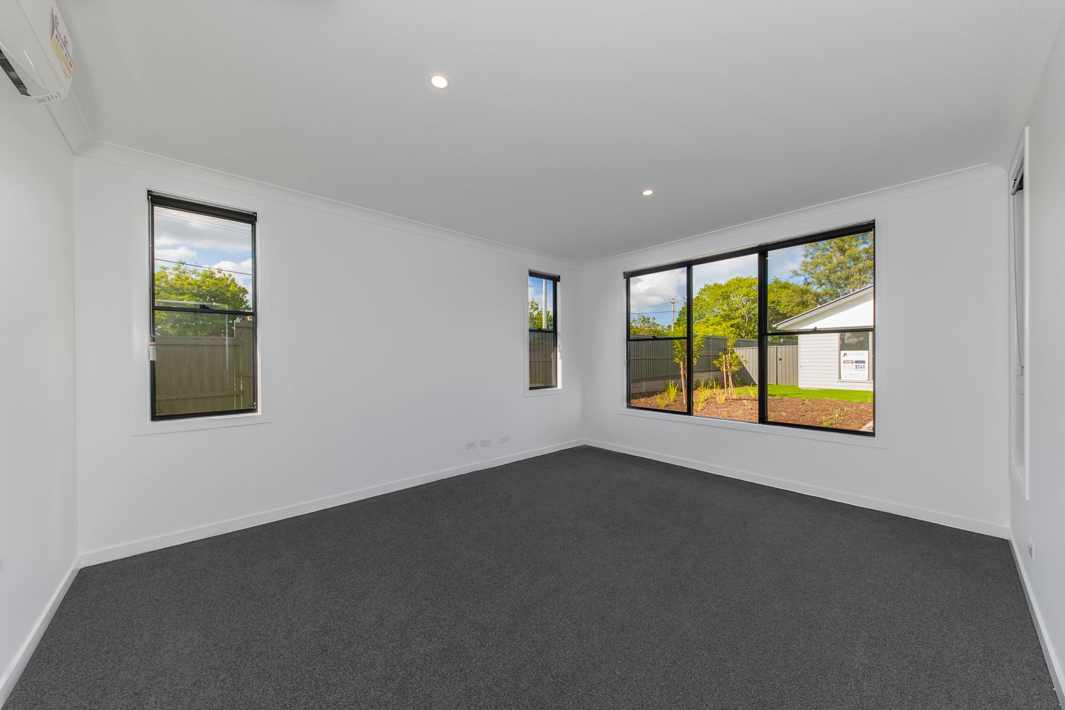9 Pinnibar Street, BRIDGEMAN DOWNS, QLD 4035