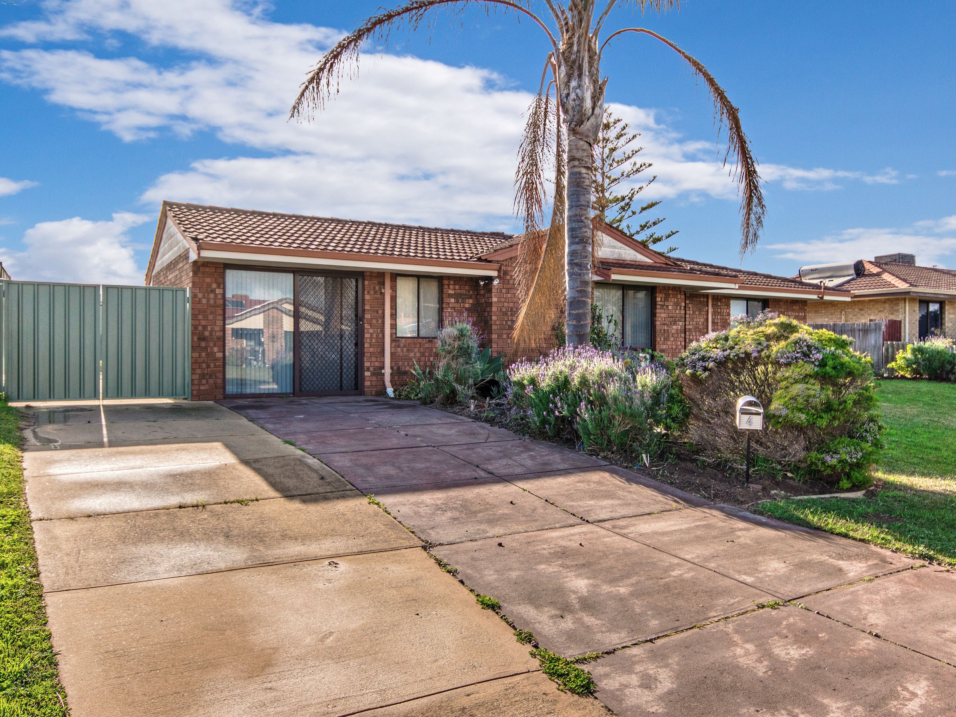 4 Windale Place, Cooloongup, WA 6168