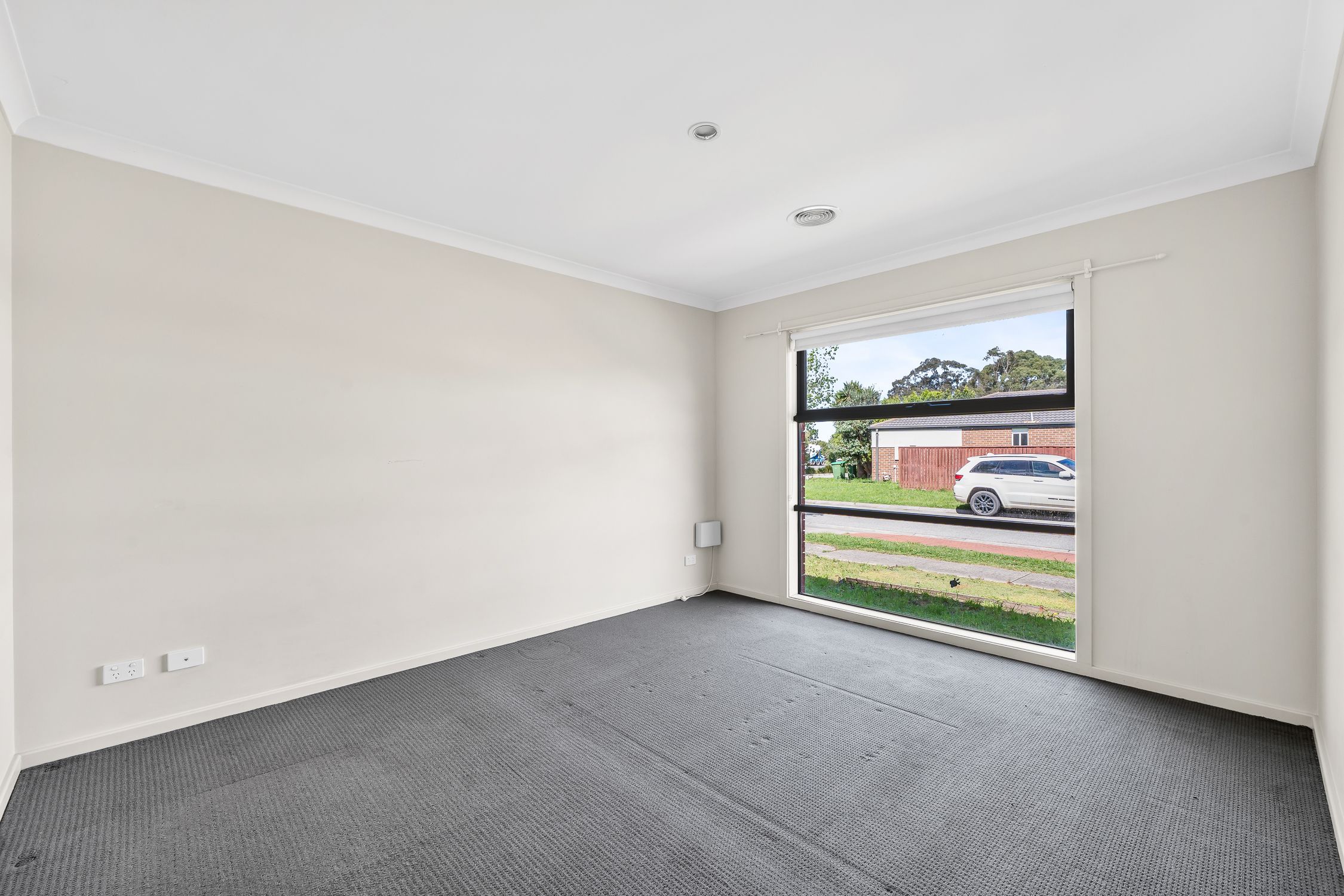 5 Albany Crescent — photo 5 of 10