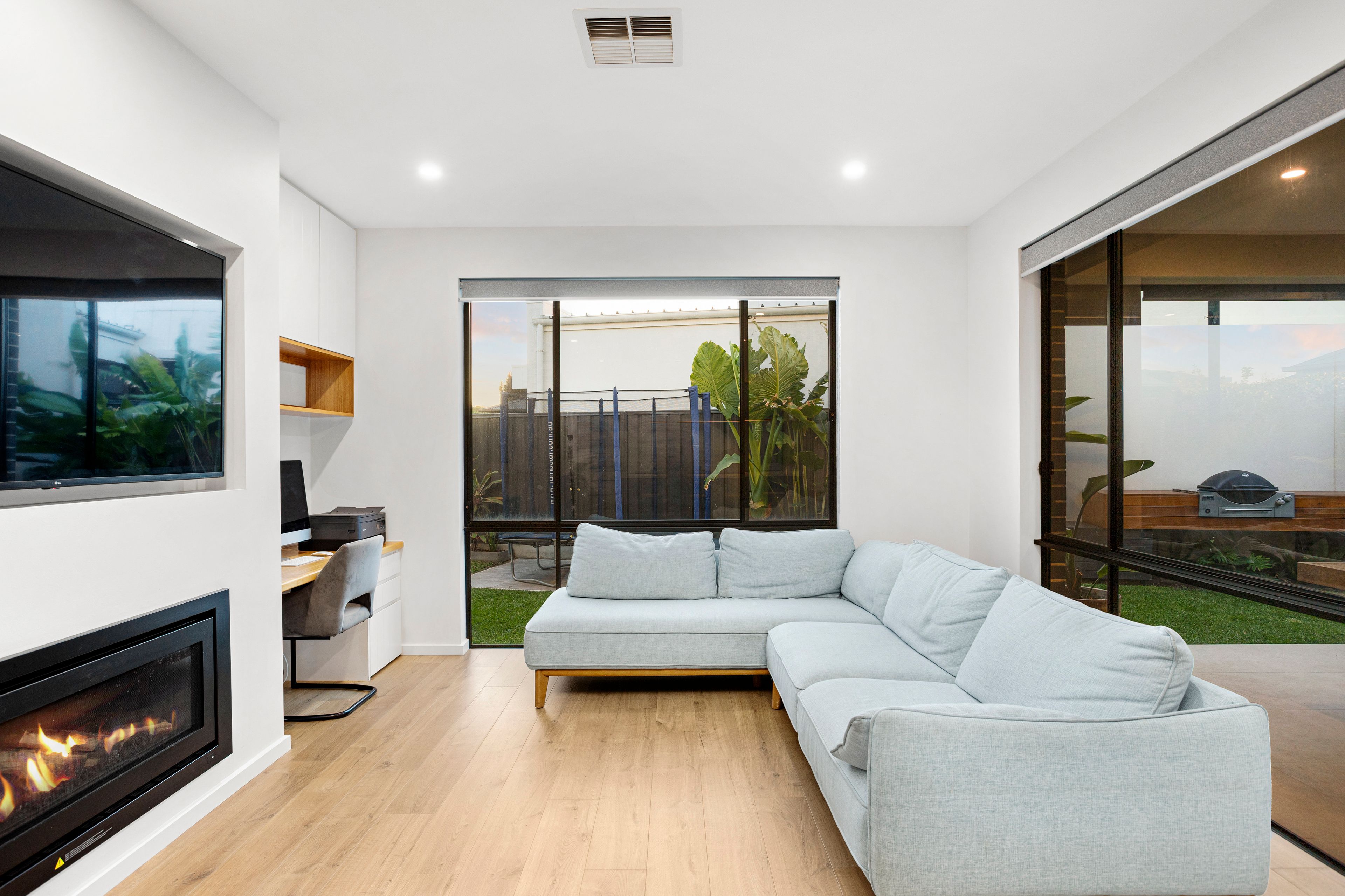 9 Waldron Street — photo 5 of 27