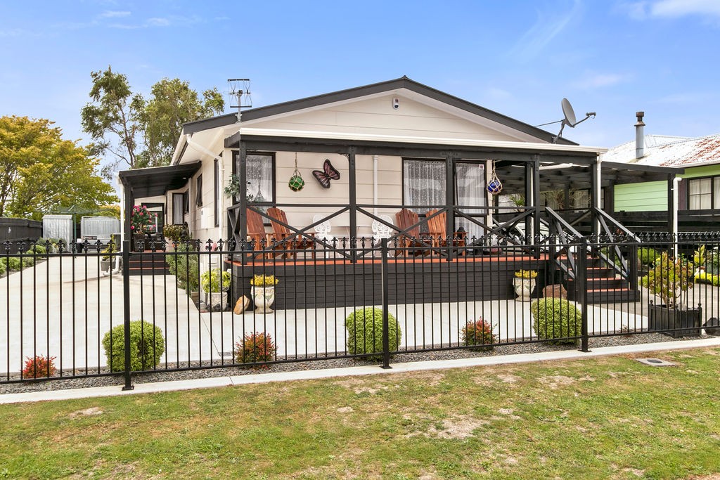 11 Weymouth Grove, Wainuiomata, Lower Hutt City