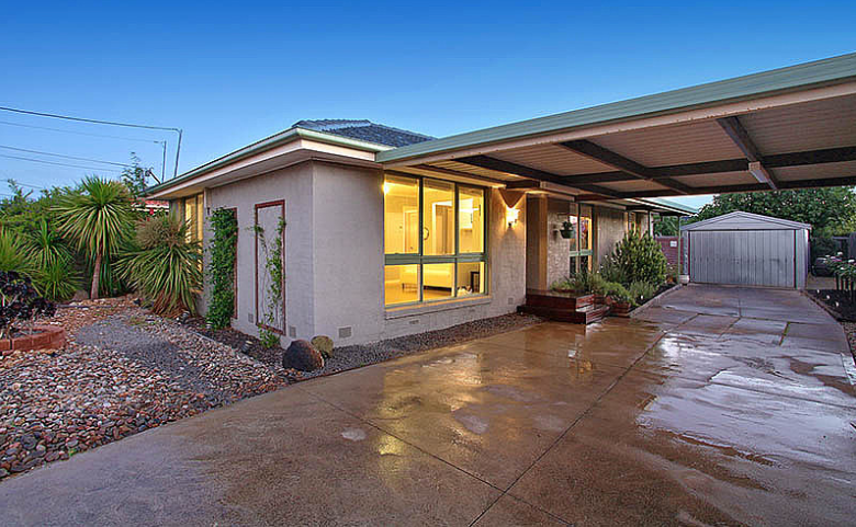 4 Aycliffe Drive, Deer Park VIC 3023