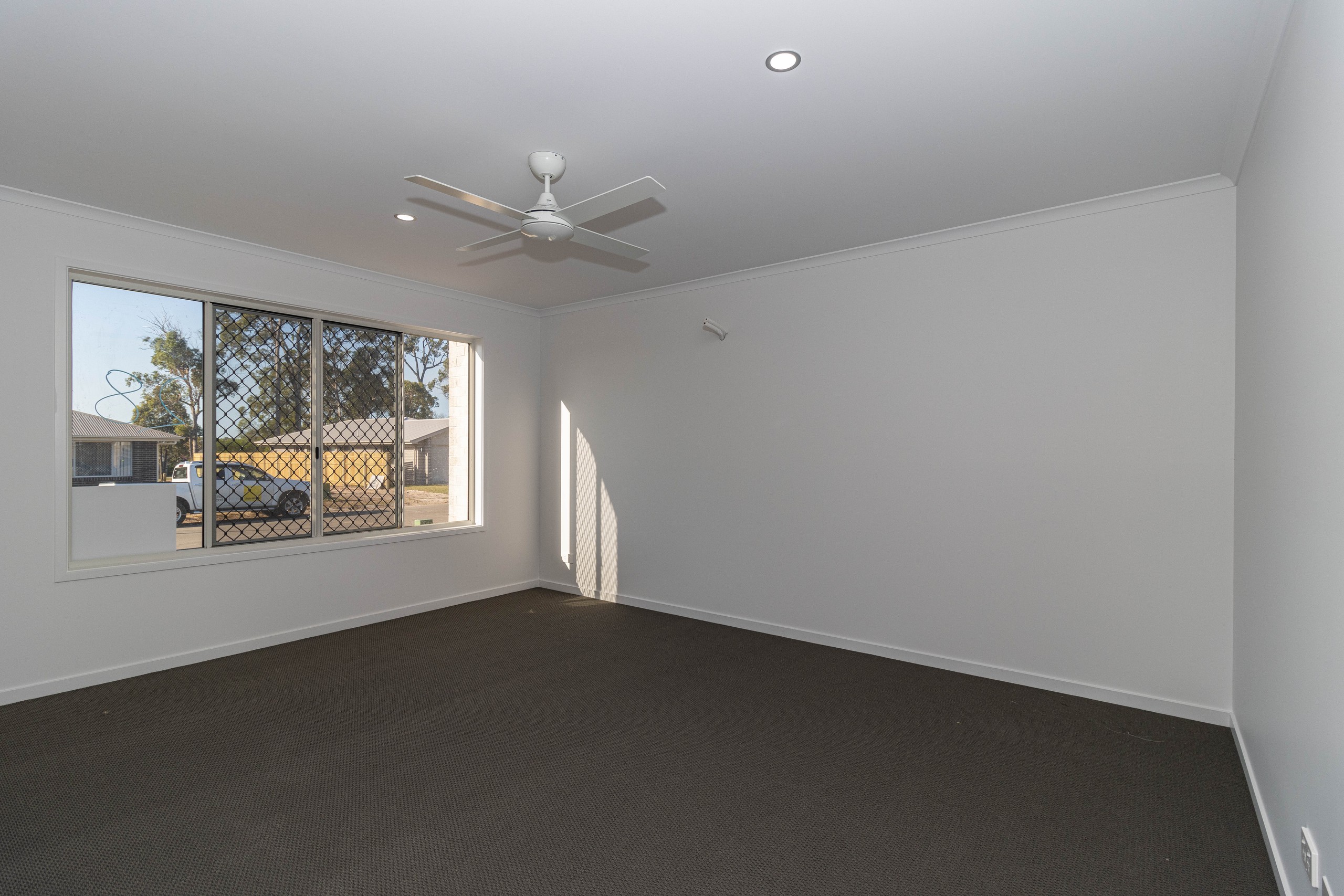 35 Bradman Way, Urangan, QLD 4655