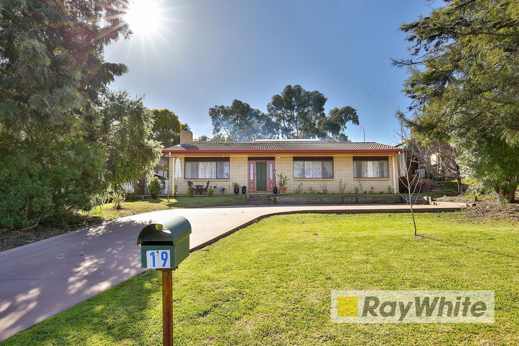 19 Riverview Drive