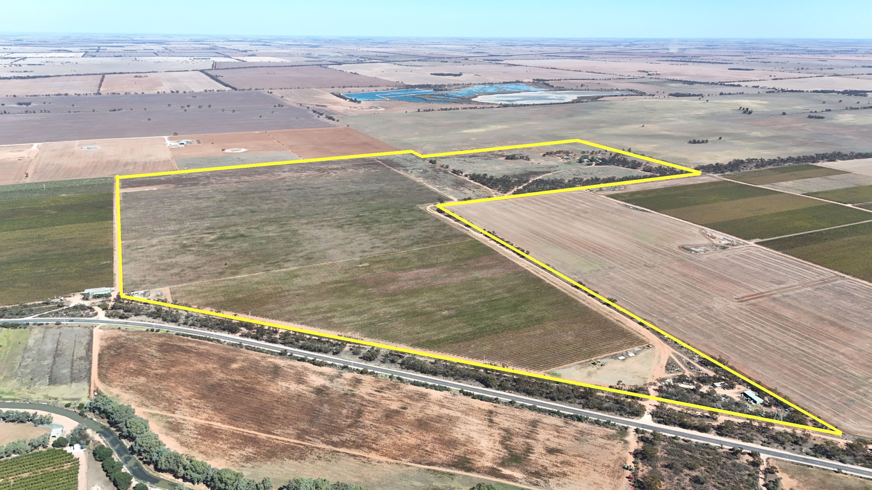 595 Woorinen Road, Swan Hill, VIC 3585