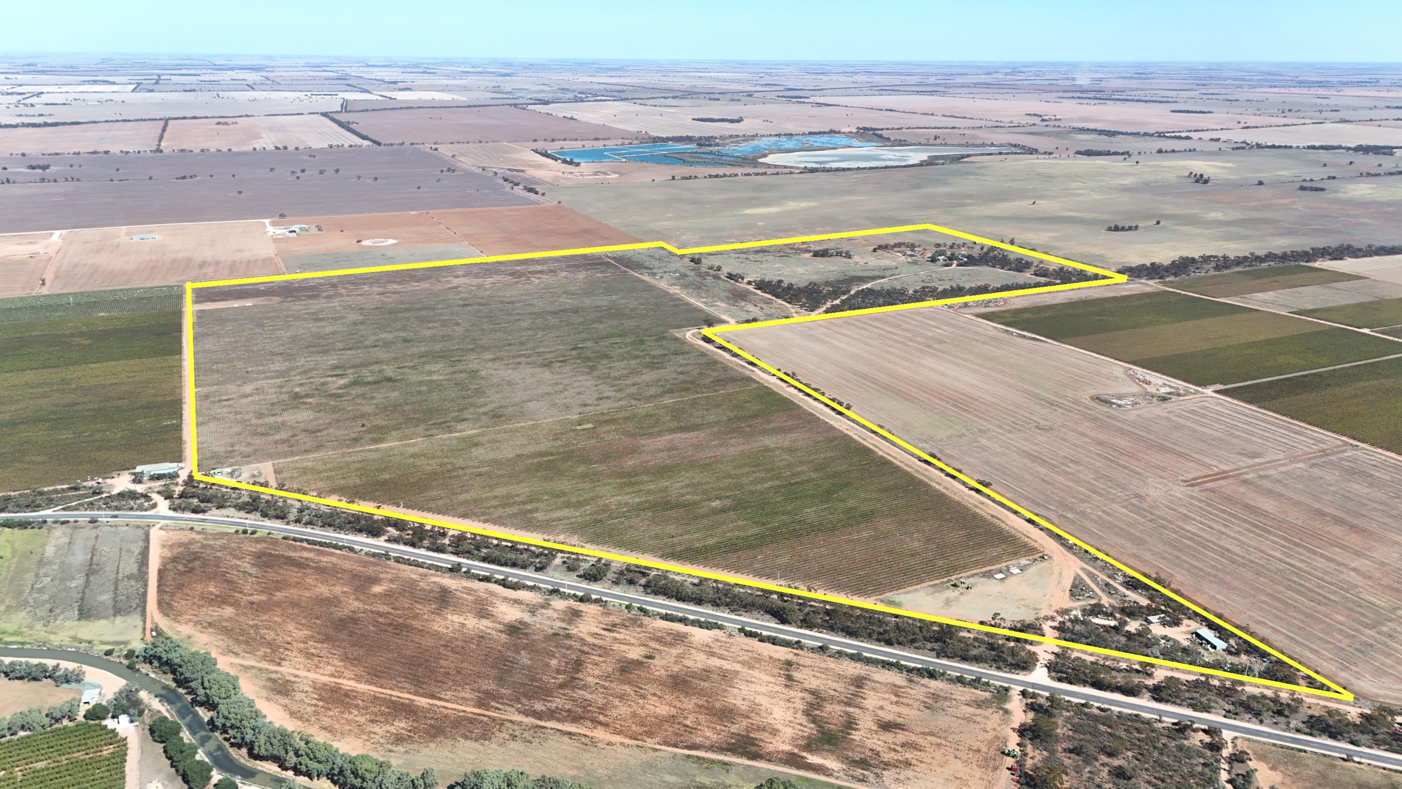 595 Woorinen Road, Swan Hill, VIC 3585