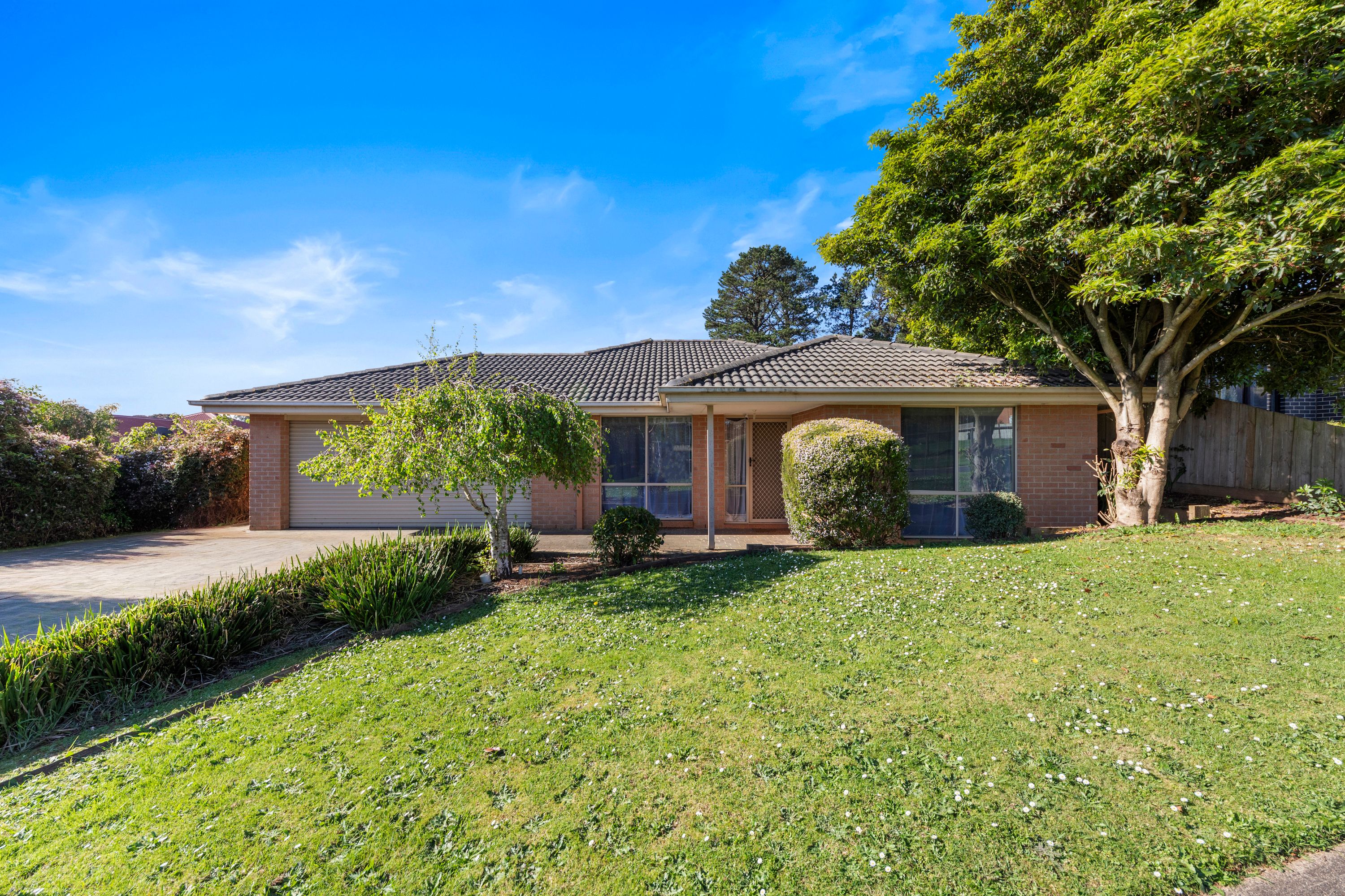 19 Davey Drive, Drouin, VIC 3818