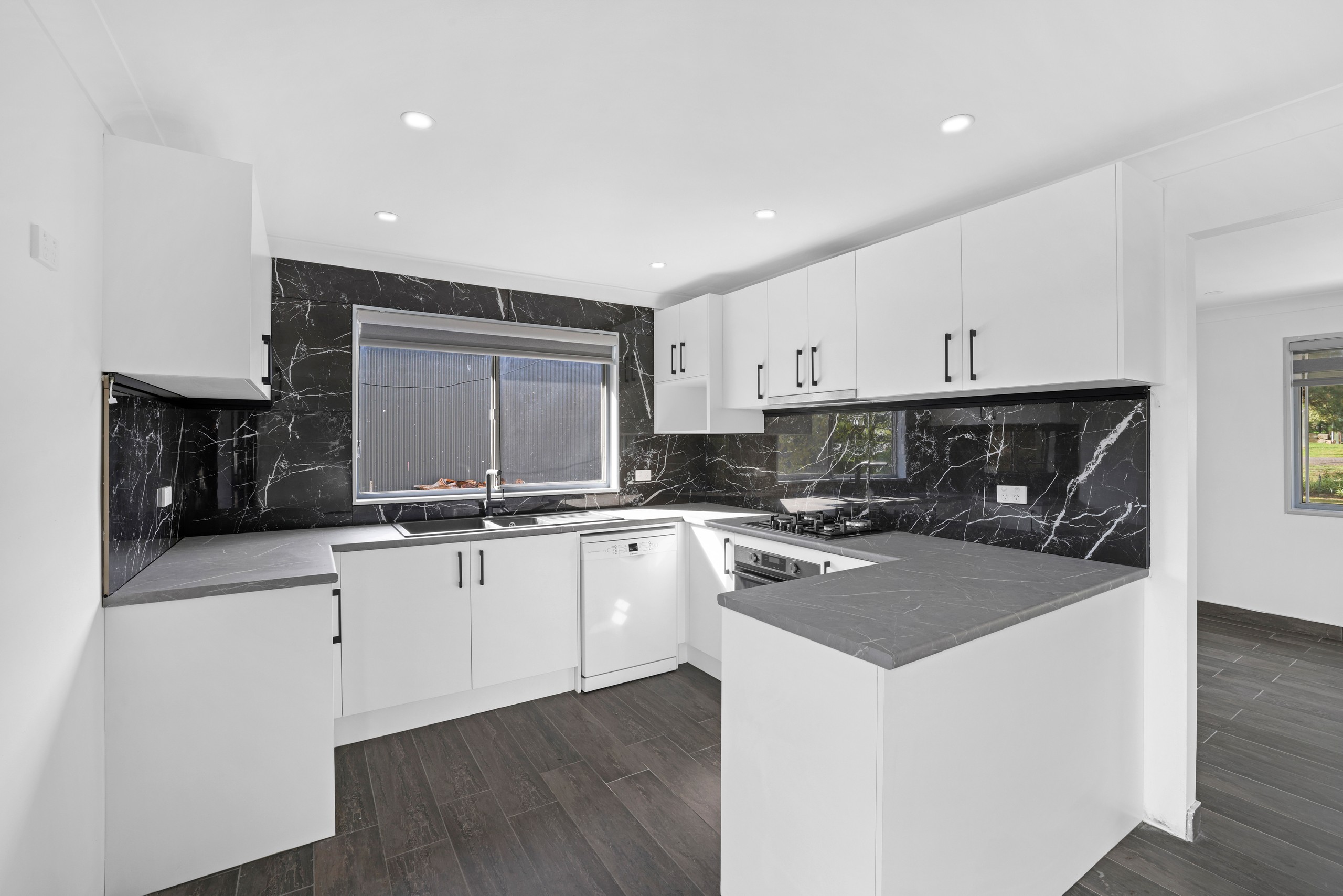 10 Emily Street, Hill Top, NSW 2575