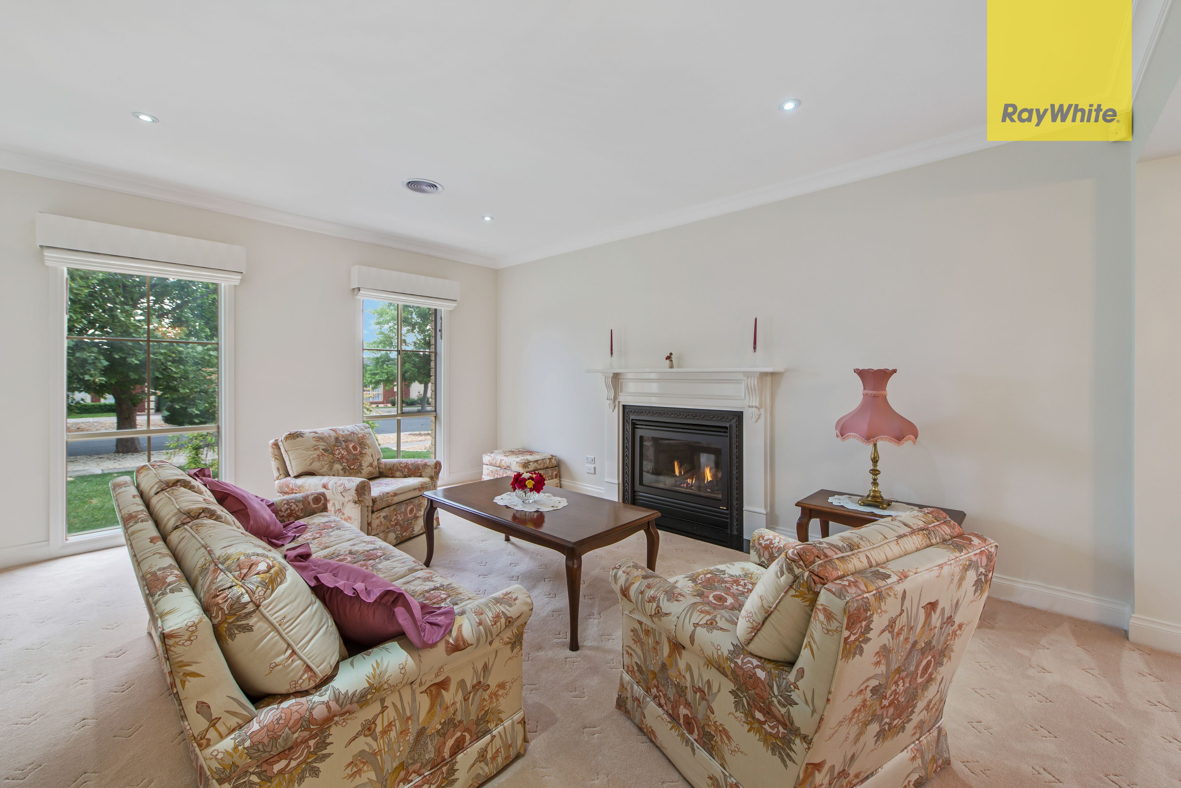 24 Hillcrest Drive, Hillside, VIC 3037