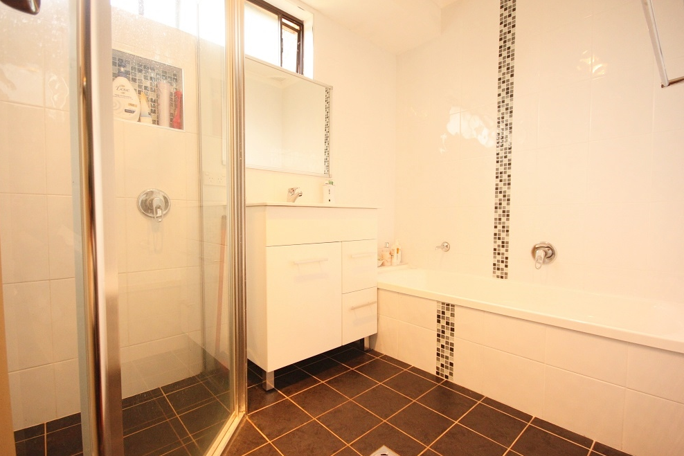 69 Demetrius Road — photo 4 of 5