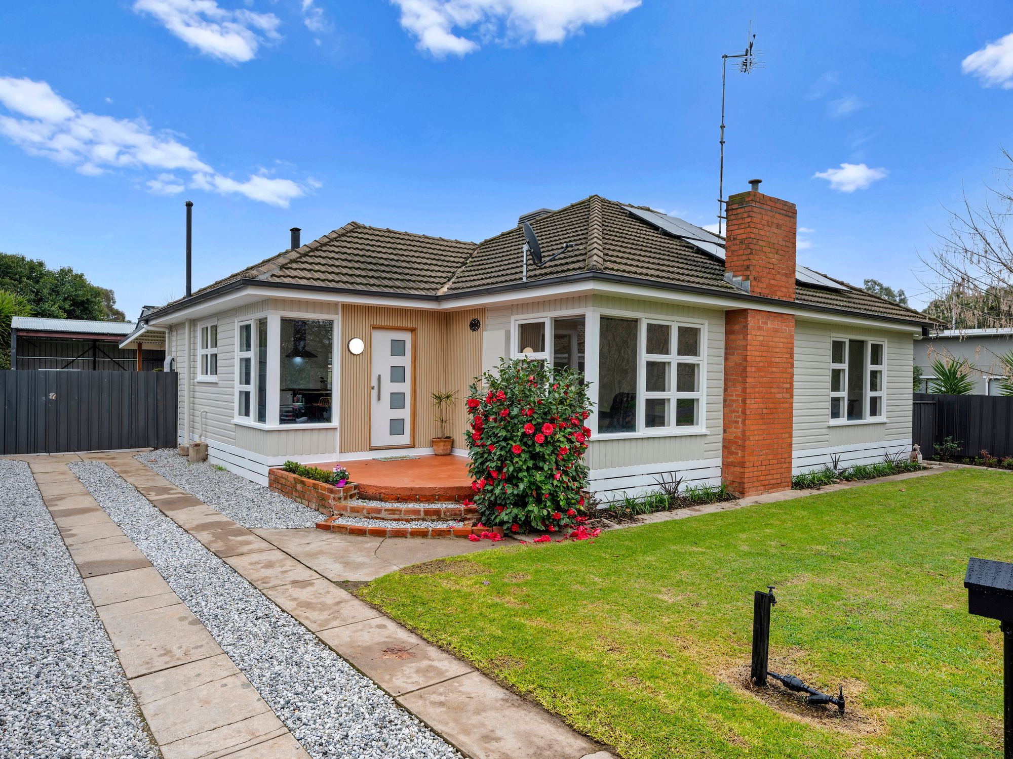 10 Charles Street — photo from Ray White Benalla