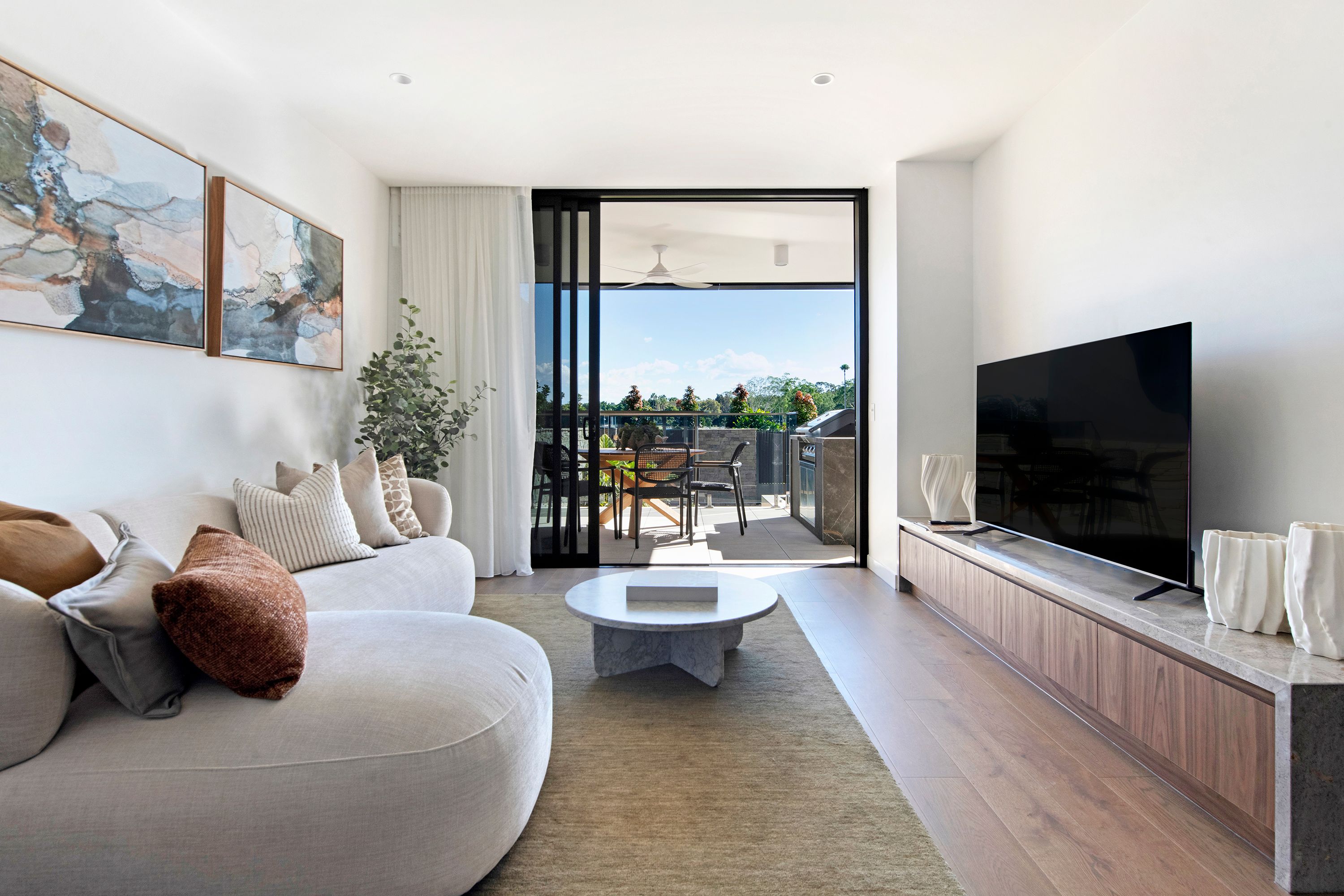 2/1 Grand Jabiru Way — photo 5 of 19