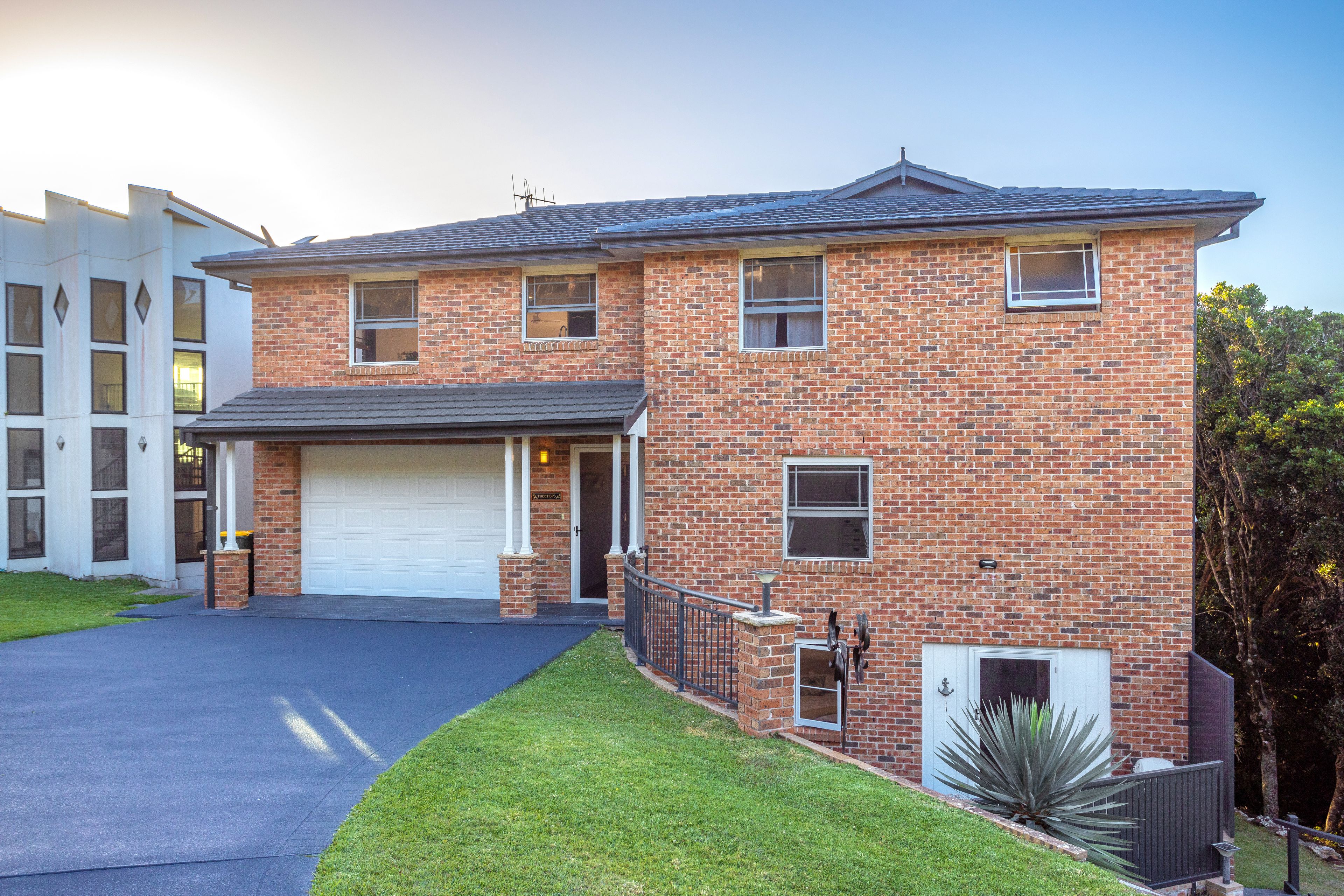12 Elizabeth Street, Crowdy Head NSW 2427