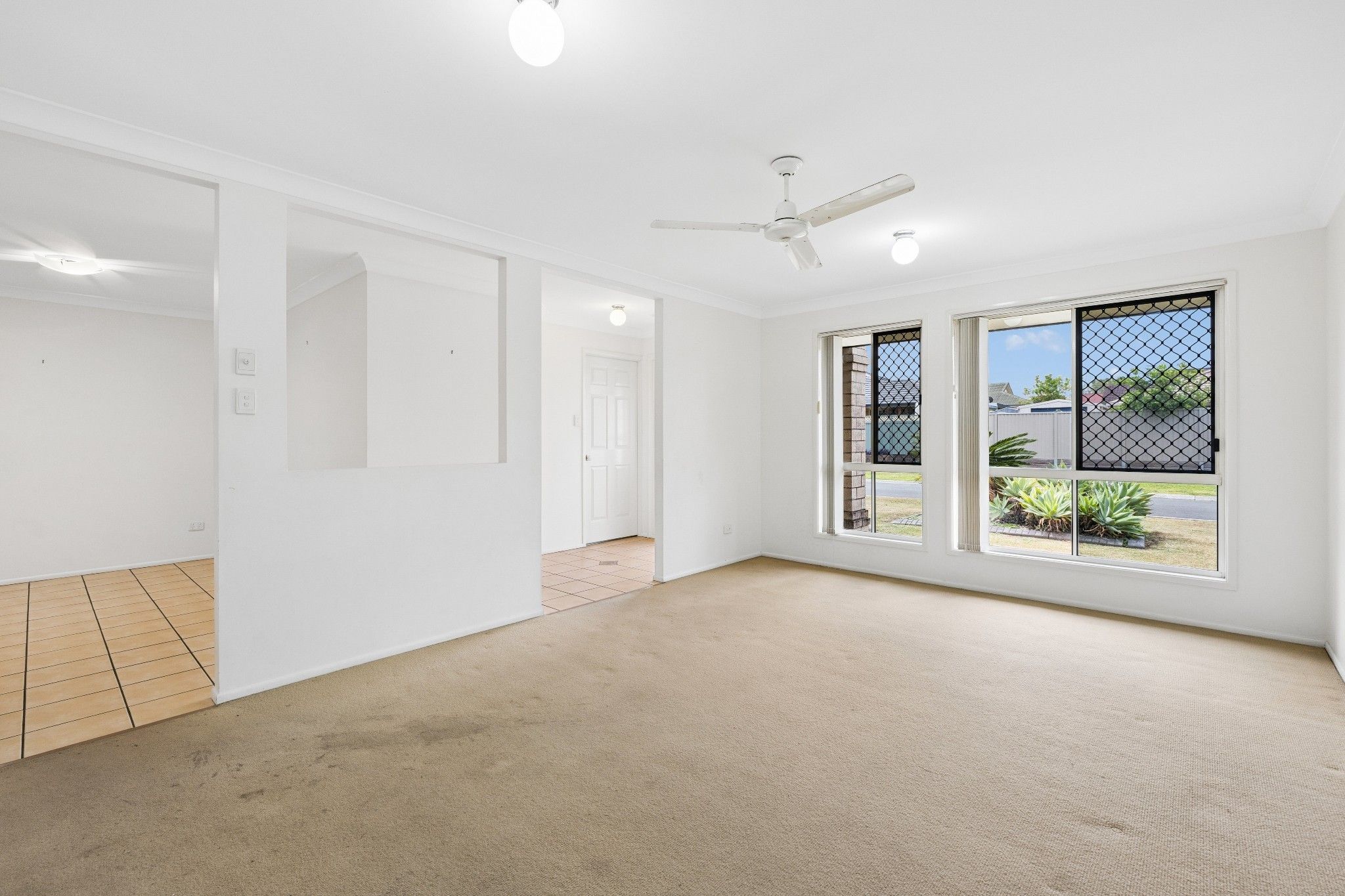 27 Calista Crescent — photo 7 of 19