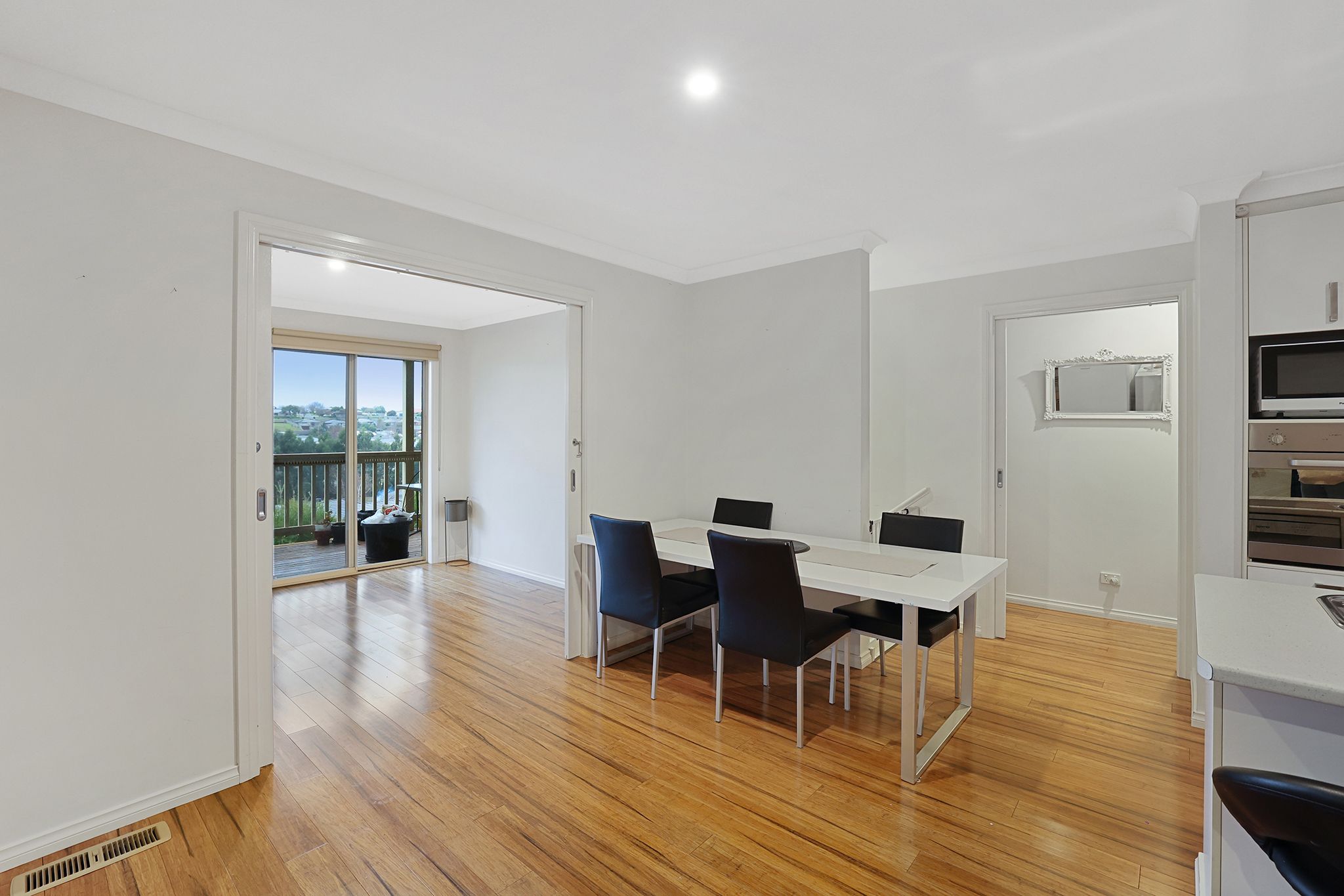 41 Victoria Street — photo 8 of 29